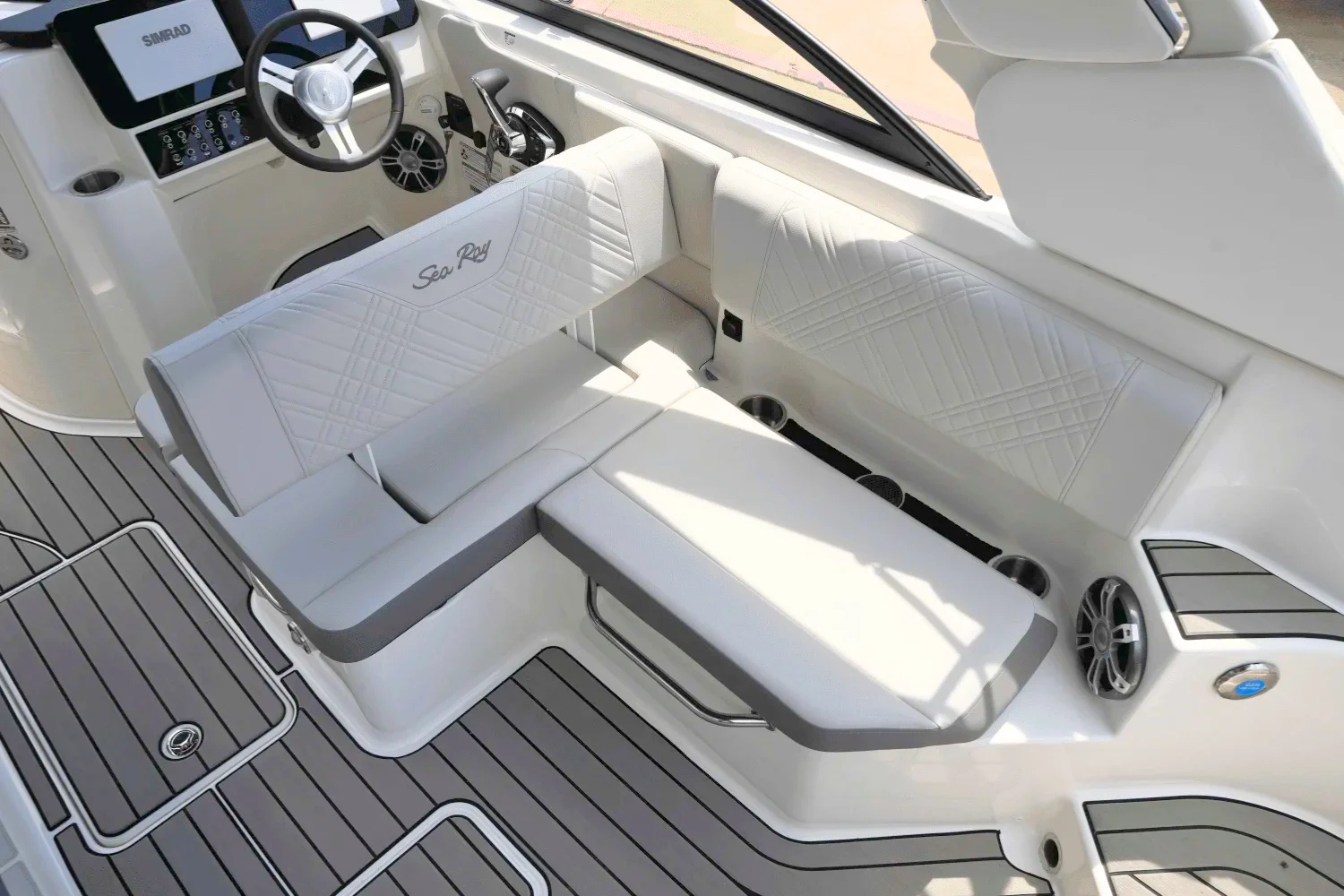 2025 Sea Ray 250 SDX Image Thumbnail #12