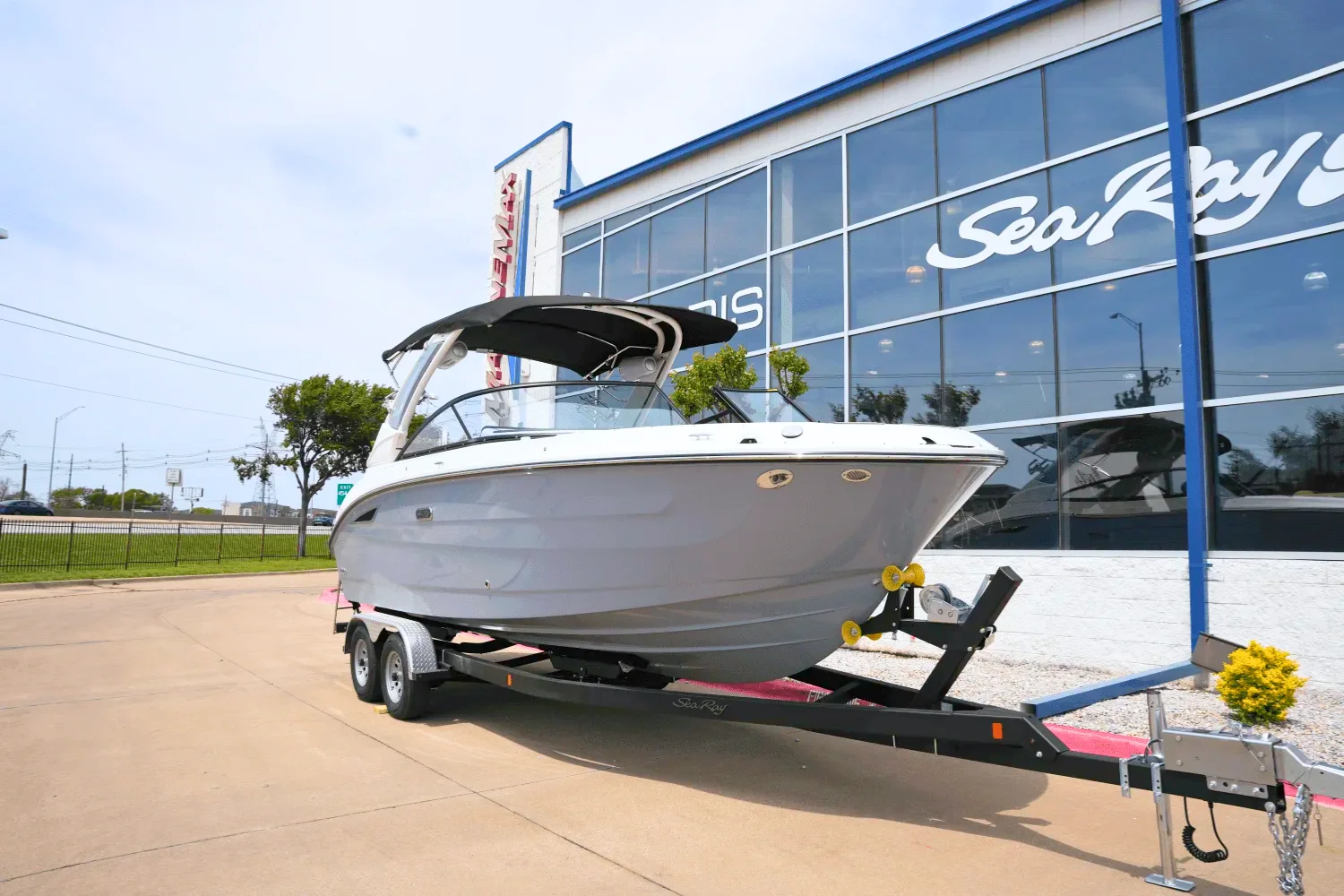 2025 Sea Ray 250 SDX Image Thumbnail #1