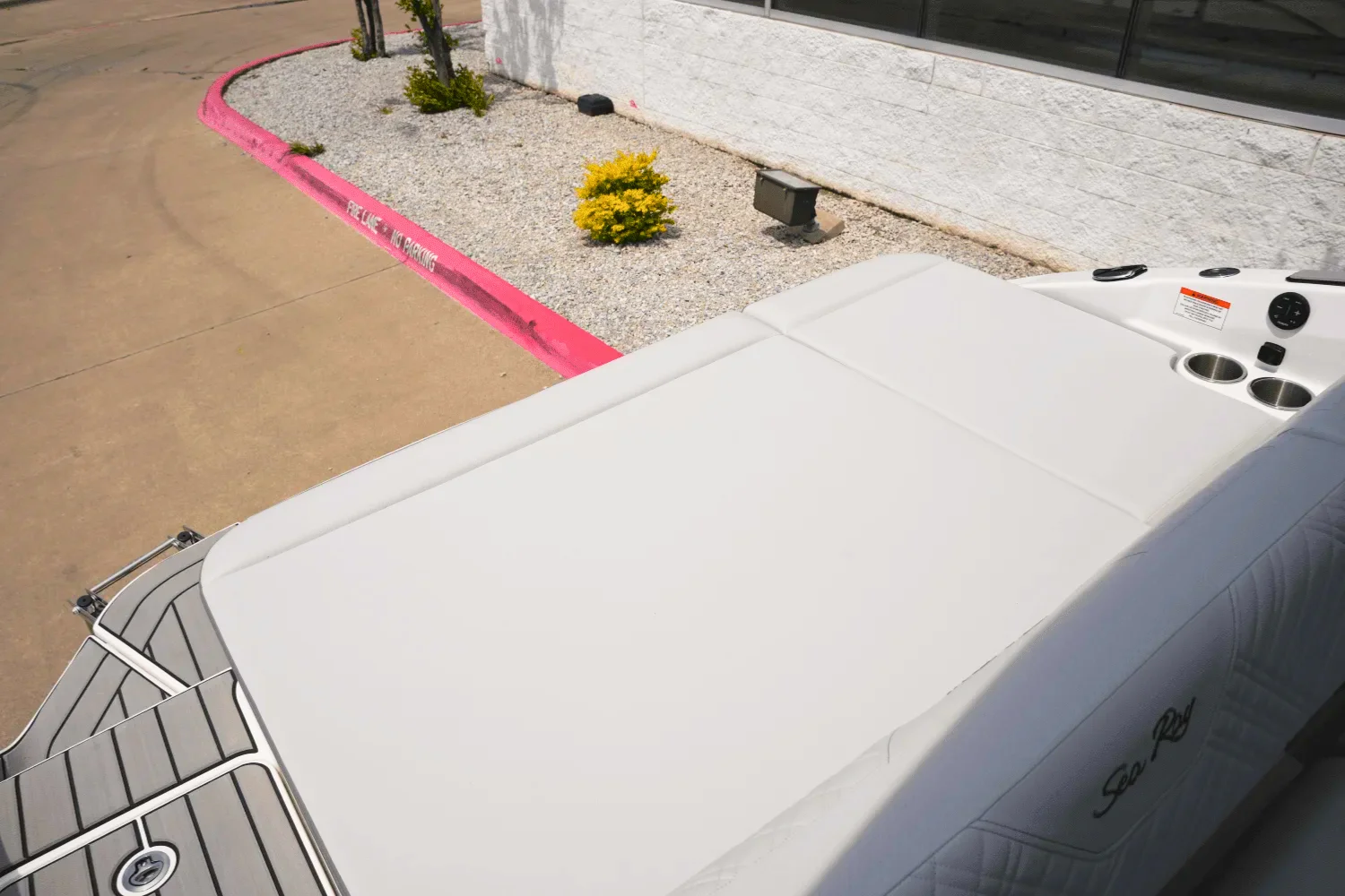 2025 Sea Ray 250 SDX Image Thumbnail #7