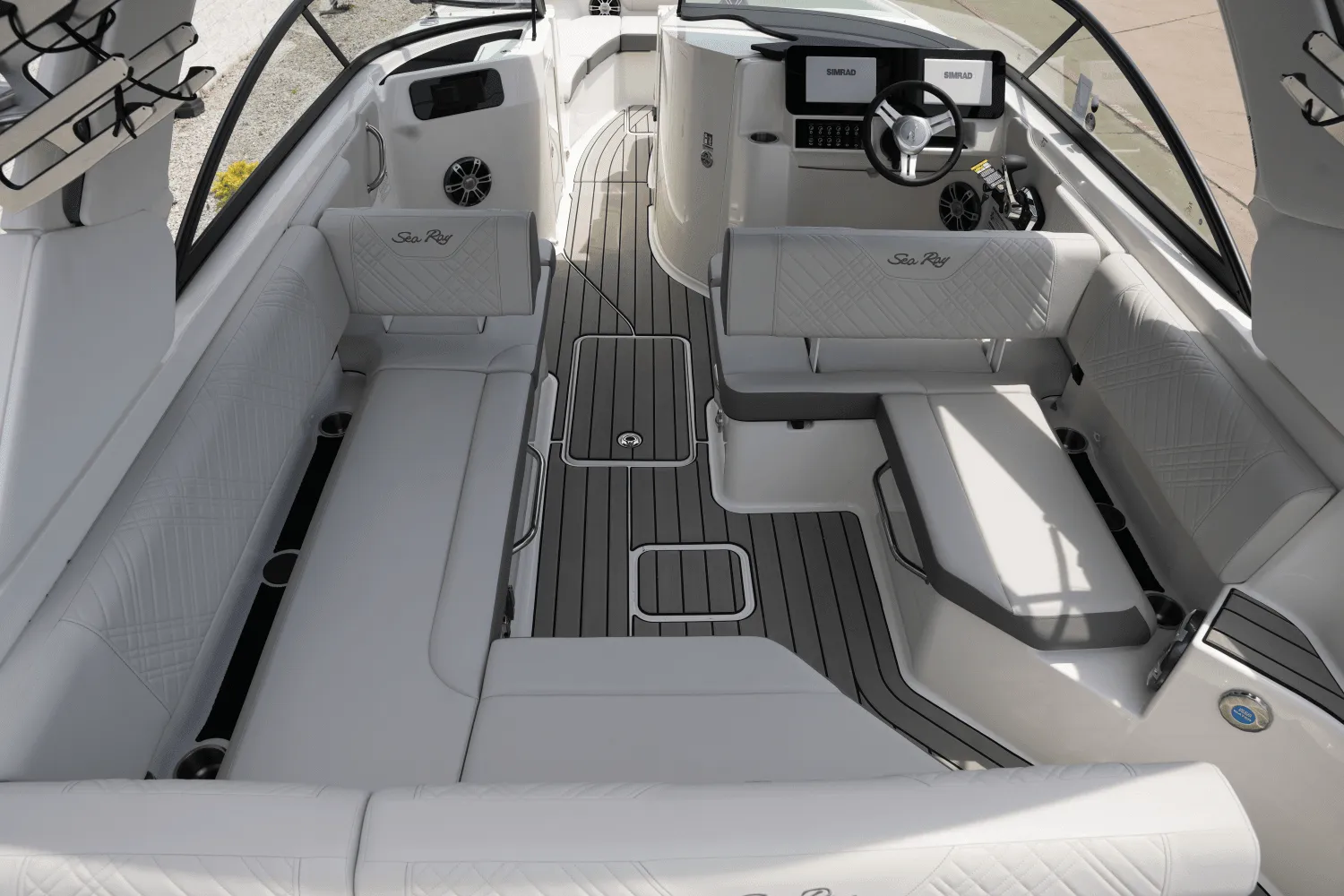 2025 Sea Ray 250 SDX Image Thumbnail #8