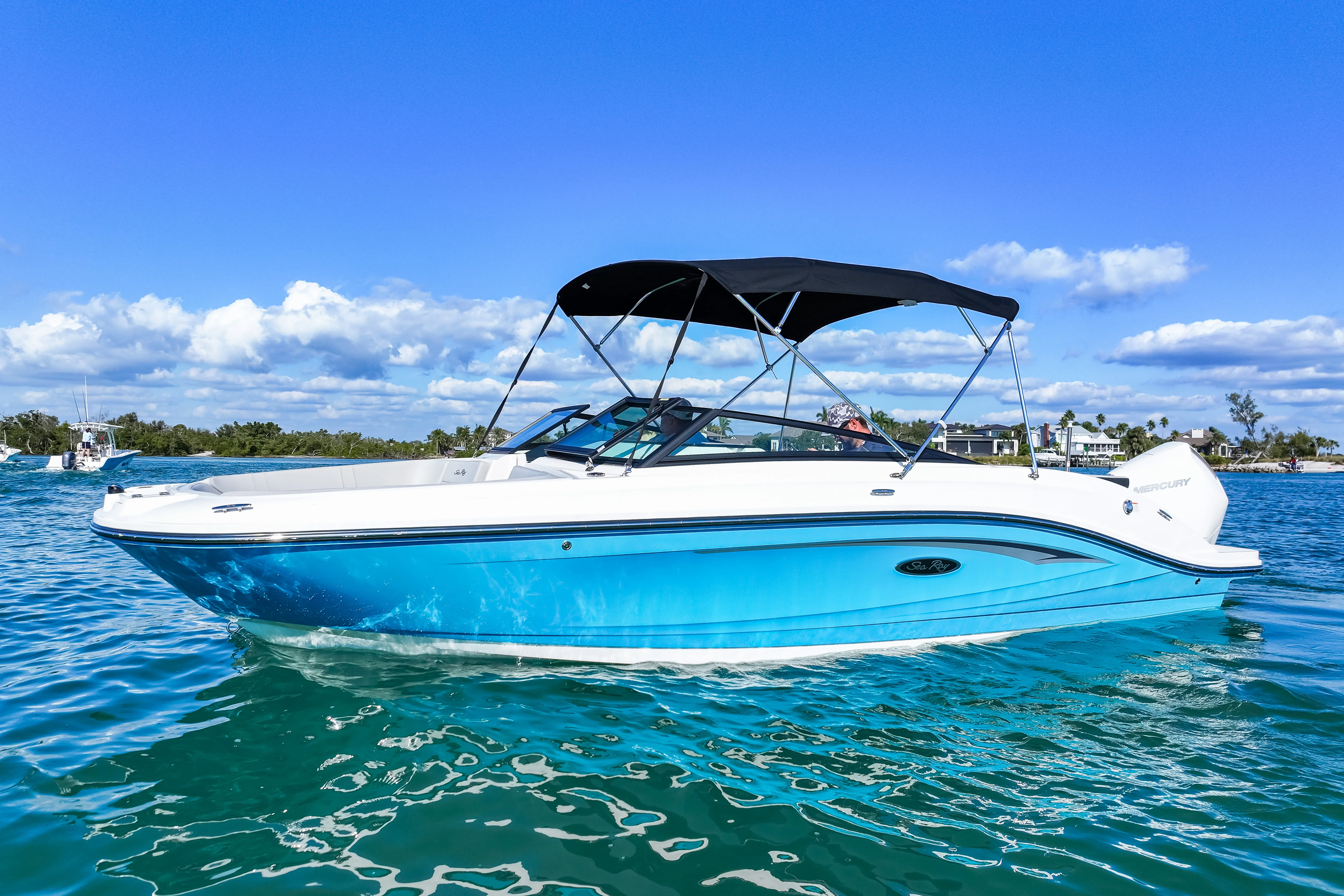2025 Sea Ray SPX 230 Outboard Image Thumbnail #1