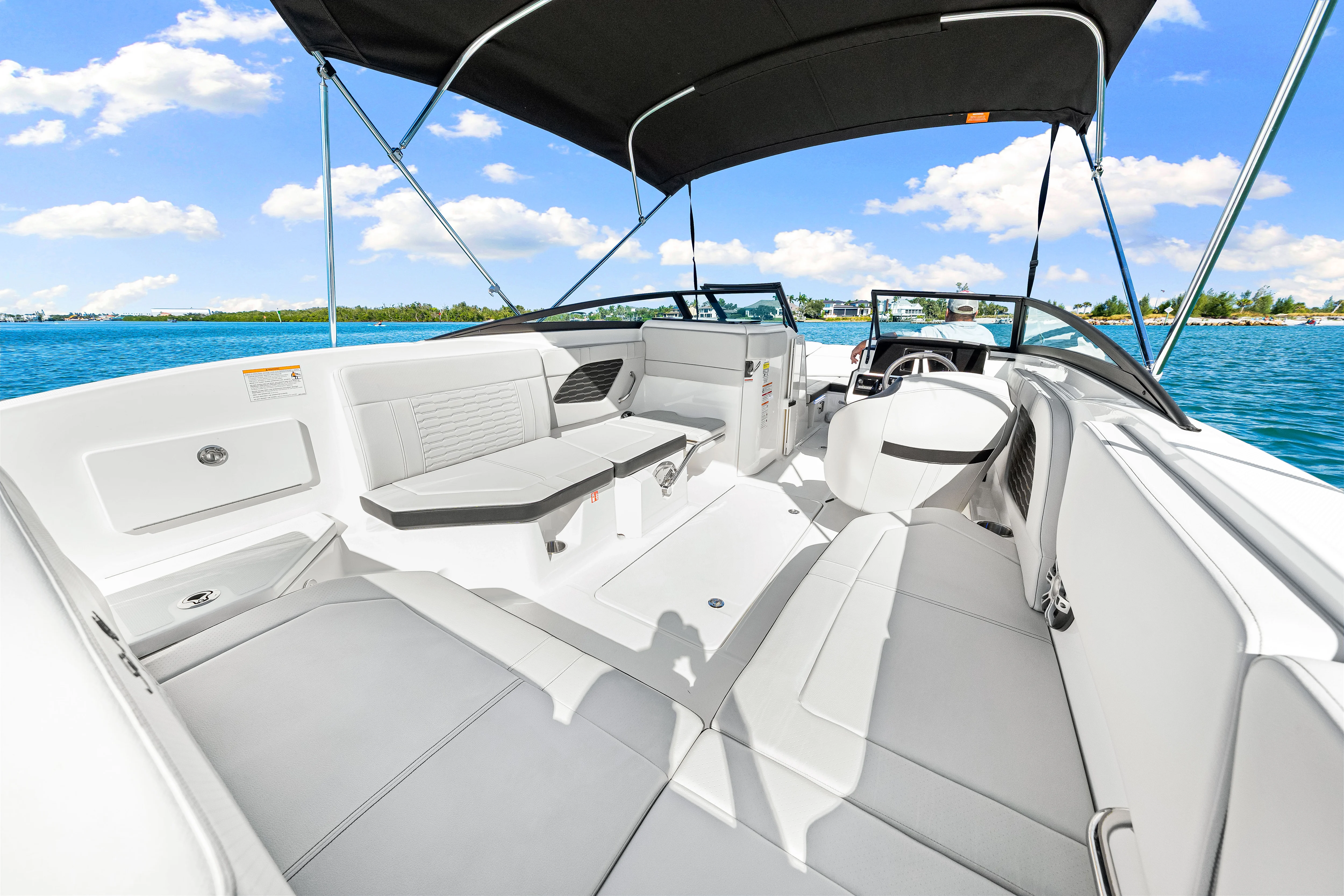 2025 Sea Ray SPX 230 Outboard Image Thumbnail #30