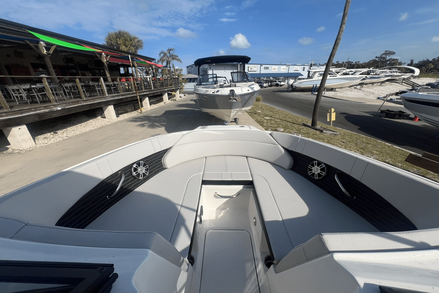 2025 Sea Ray SPX 230 Outboard Image Thumbnail #11