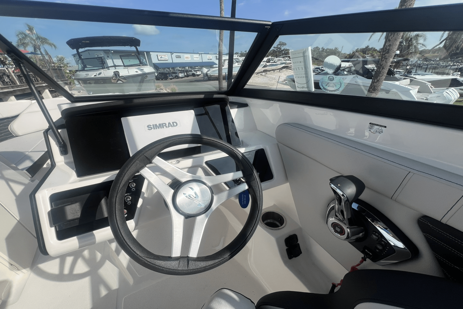 2025 Sea Ray SPX 230 Outboard Image Thumbnail #13