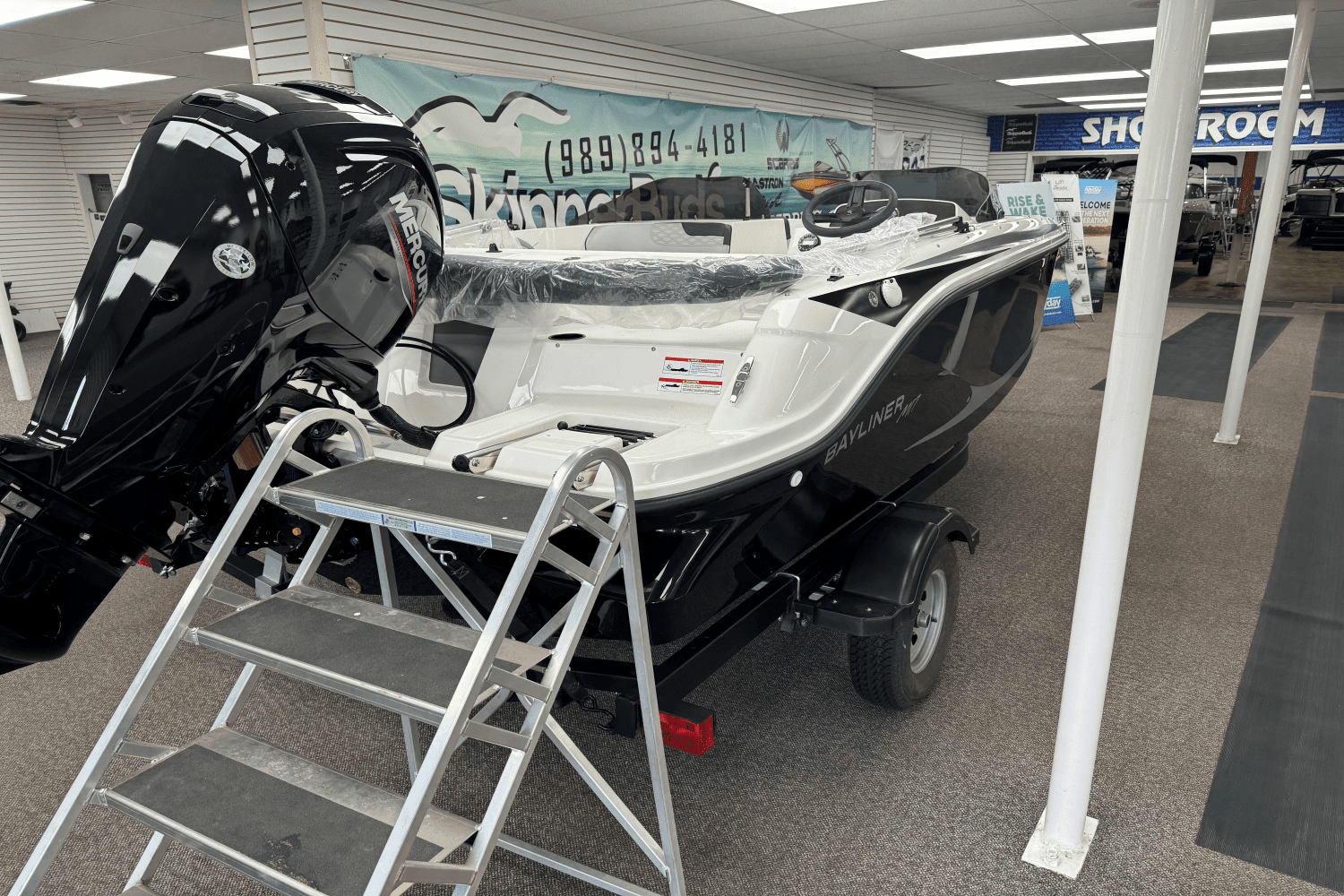 2025 Bayliner
                                                             M17 Image Thumbnail #8