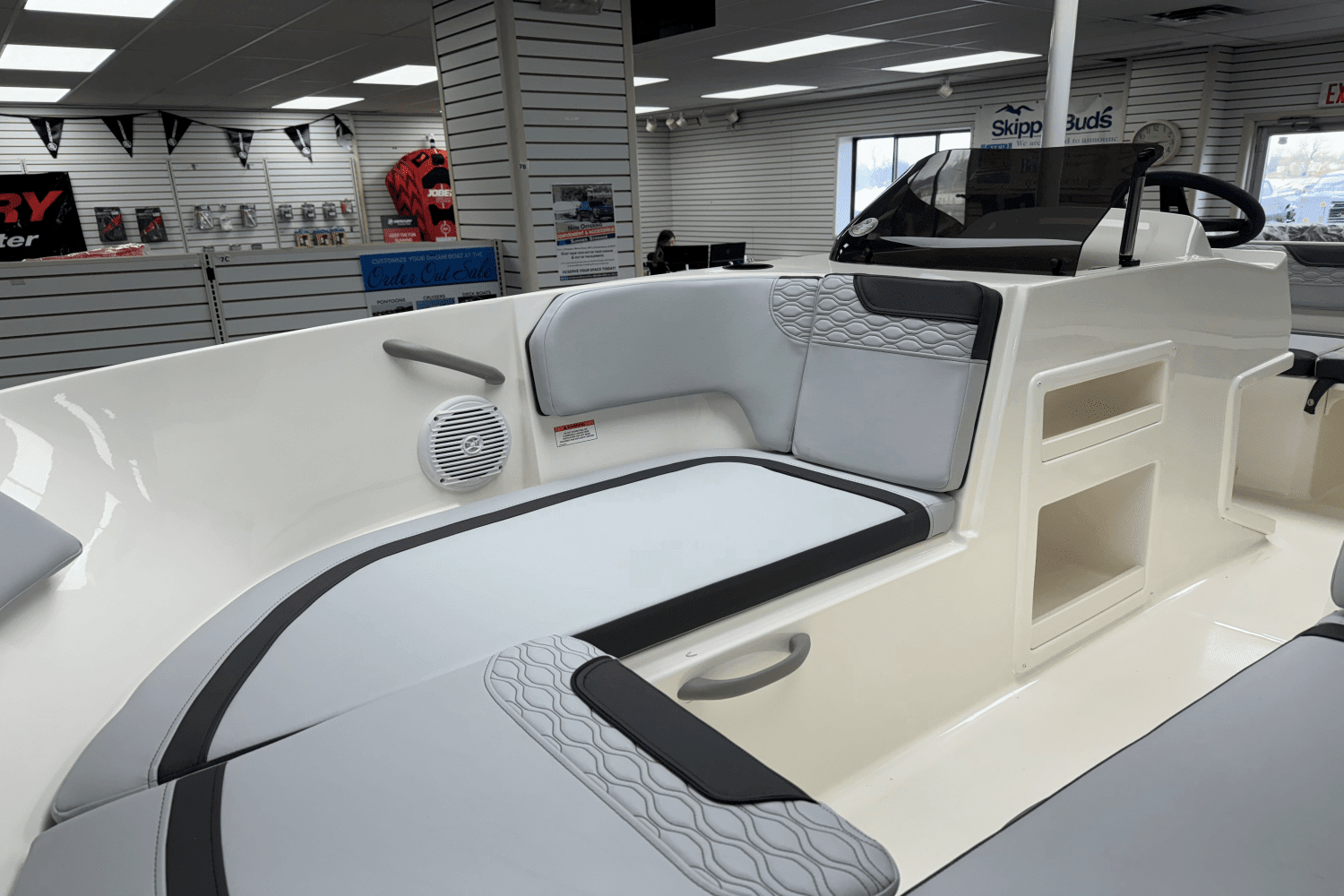 2025 Bayliner
                                                             M17 Image Thumbnail #3