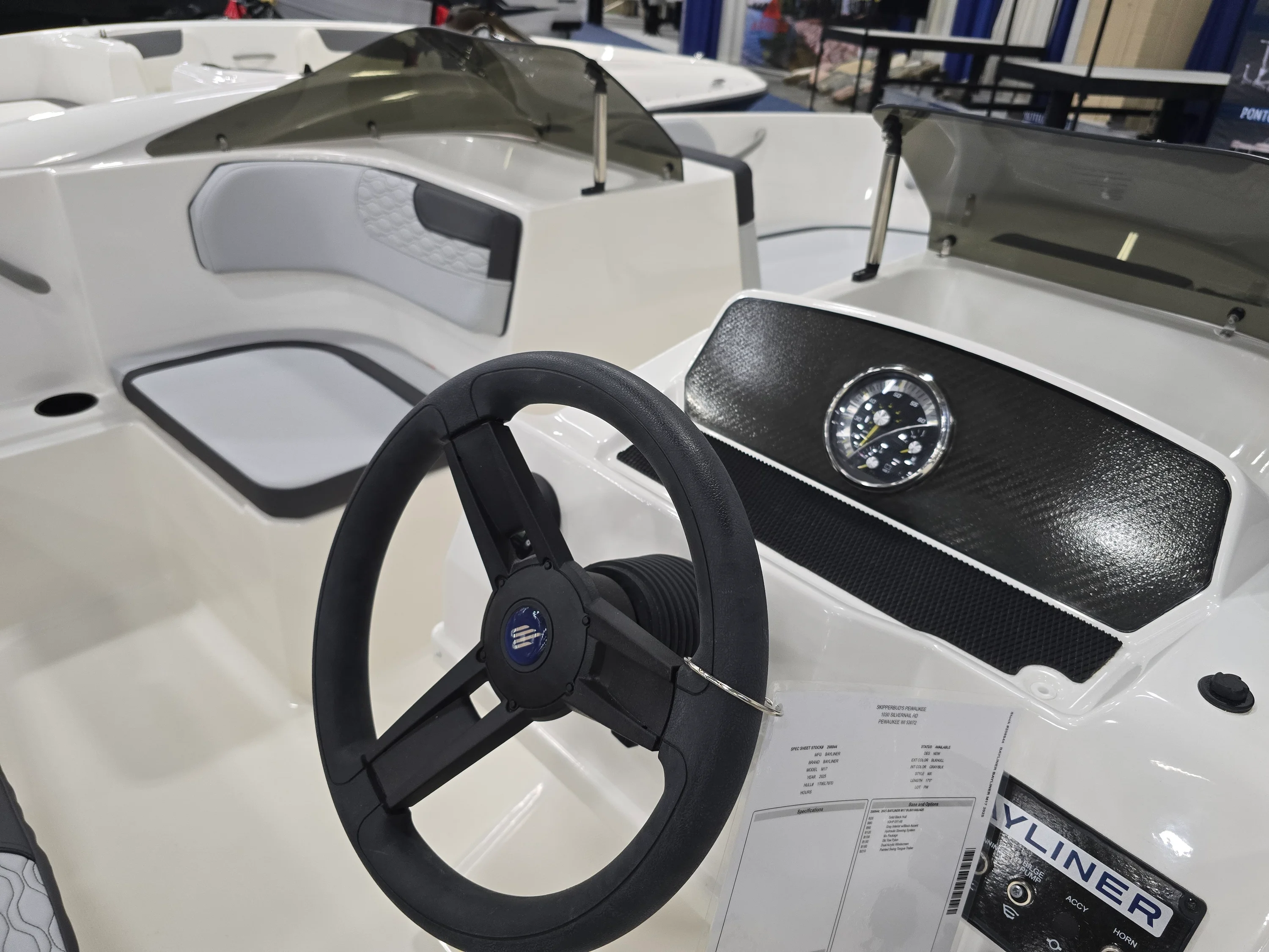 2025 Bayliner M17 Image Thumbnail #9