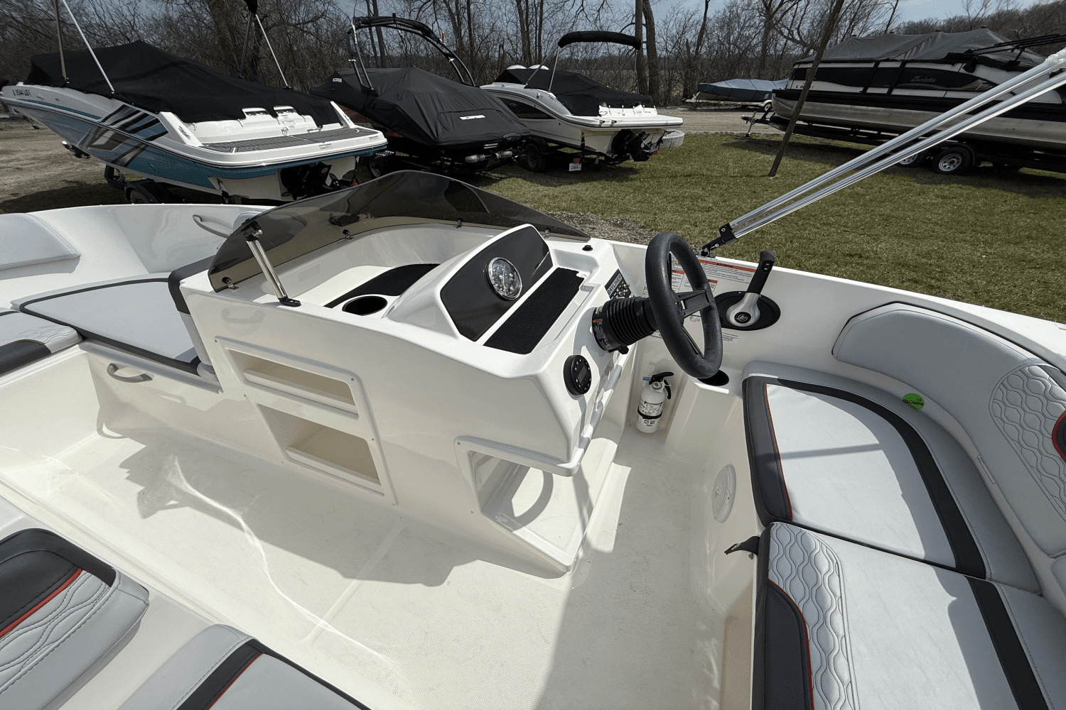 2025 Bayliner
                                                             M17 Image Thumbnail #16