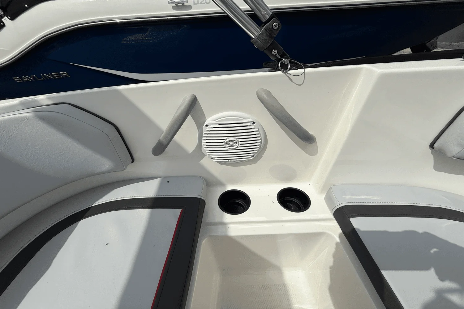 2025 Bayliner M17 Image Thumbnail #38