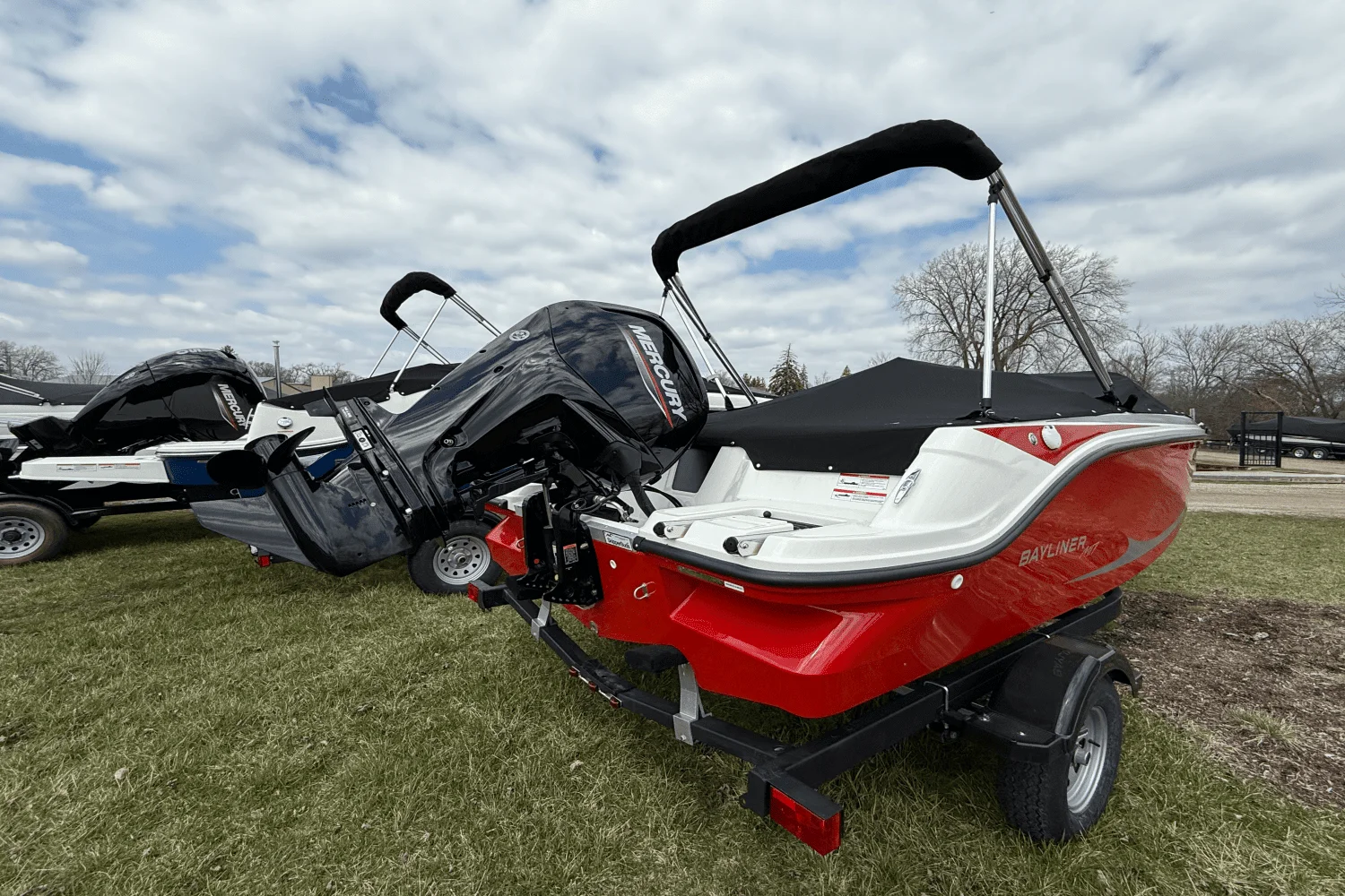 2025 Bayliner M17 Image Thumbnail #25