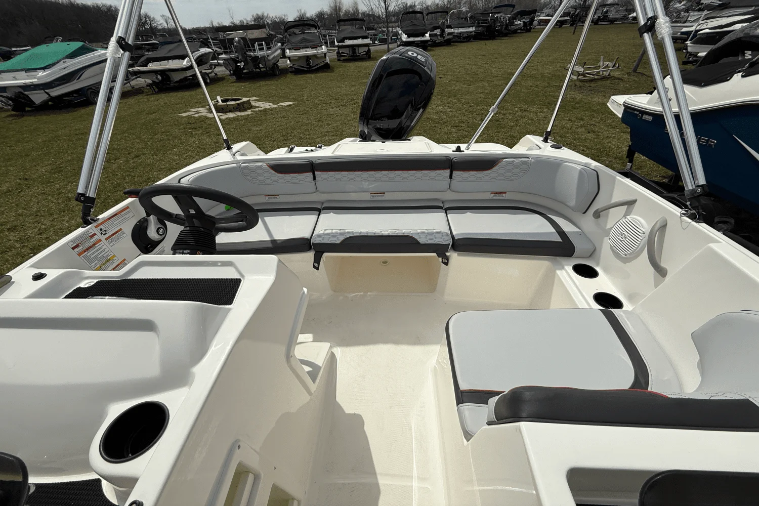 2025 Bayliner M17 Image Thumbnail #49