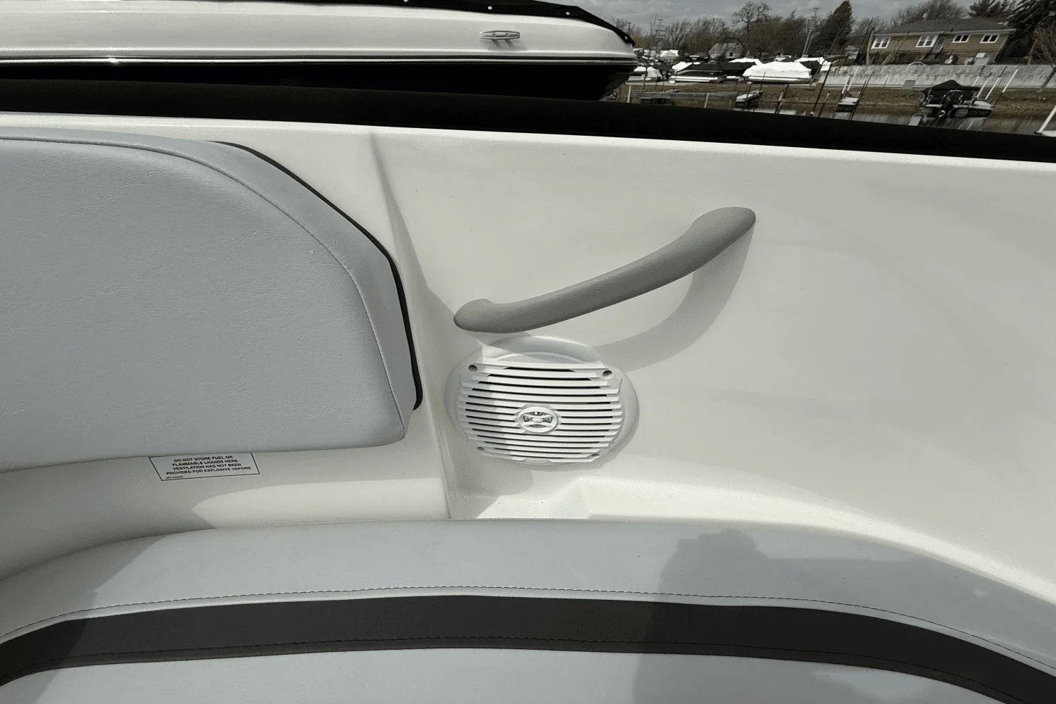 2025 Bayliner M17 Image Thumbnail #36