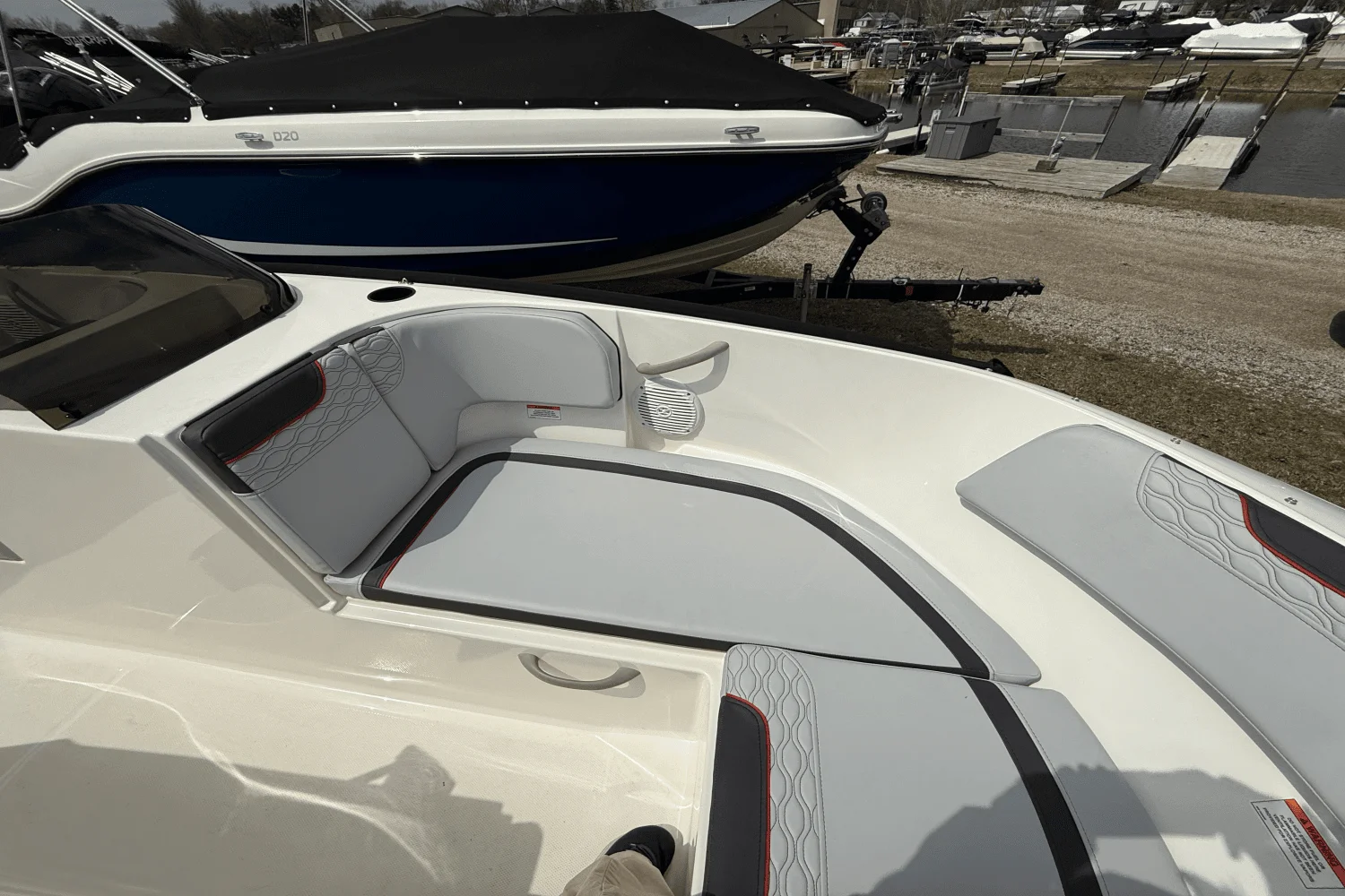 2025 Bayliner M17 Image Thumbnail #29