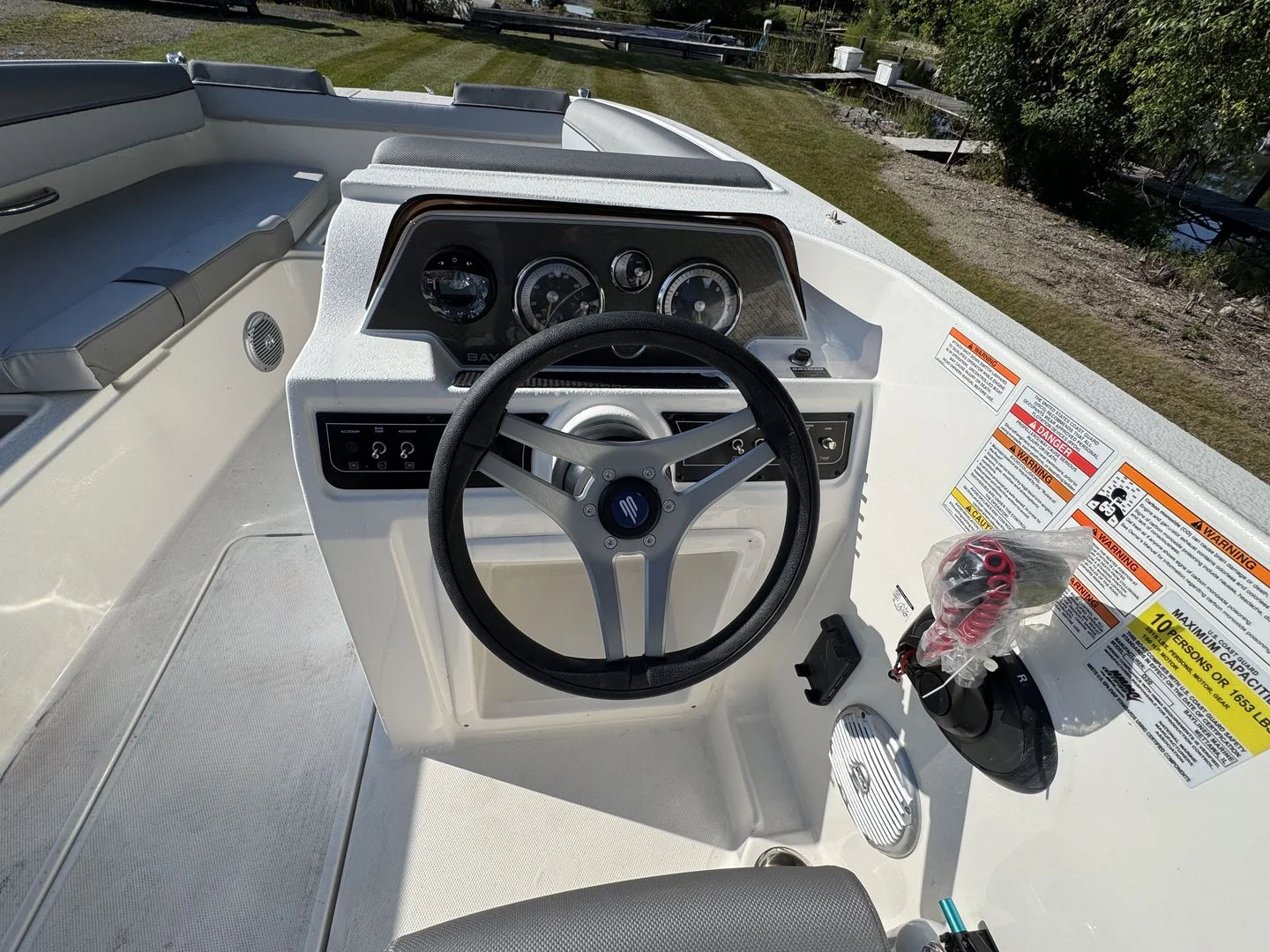 2025 Bayliner D20 Image Thumbnail #11