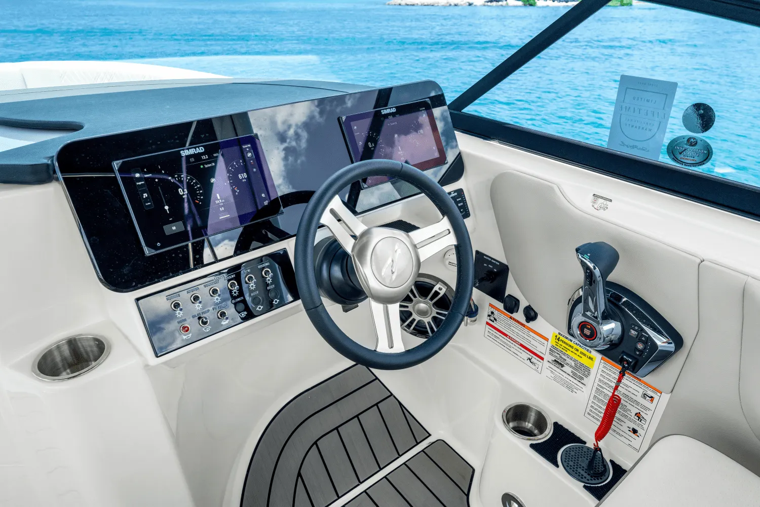 2025 Sea Ray SDX 250 Outboard Image Thumbnail #37
