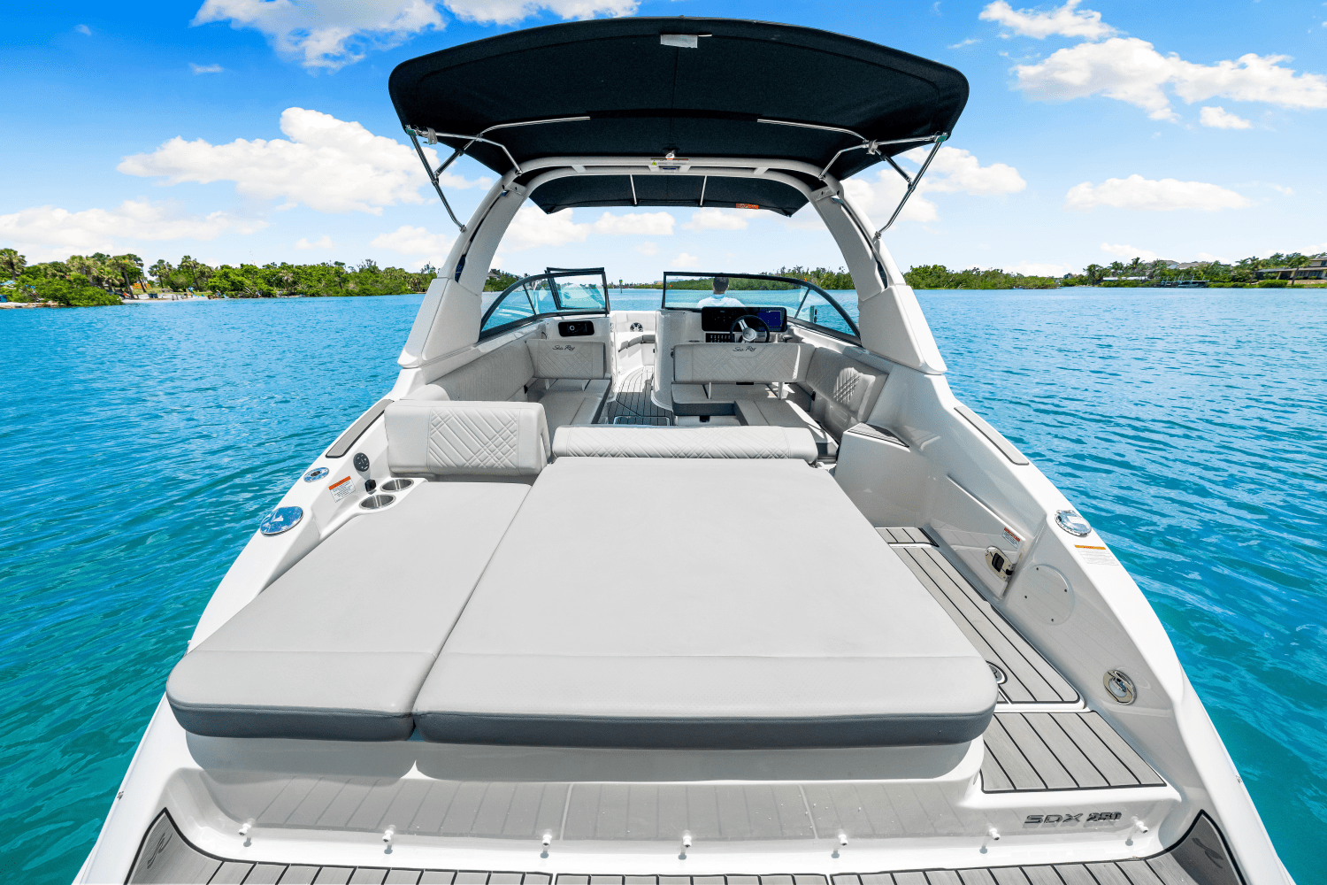 2025 Sea Ray SDX 250 Outboard Image Thumbnail #29
