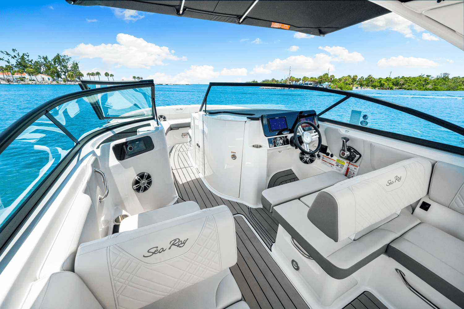 2025 Sea Ray SDX 250 Outboard Image Thumbnail #35