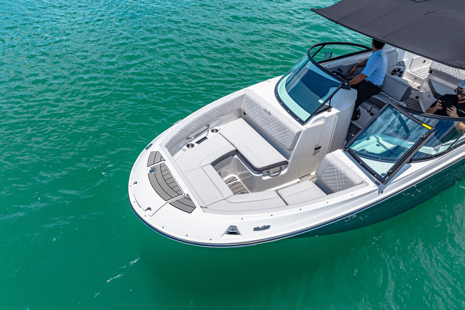 2025 Sea Ray SDX 250 Outboard Image Thumbnail #3