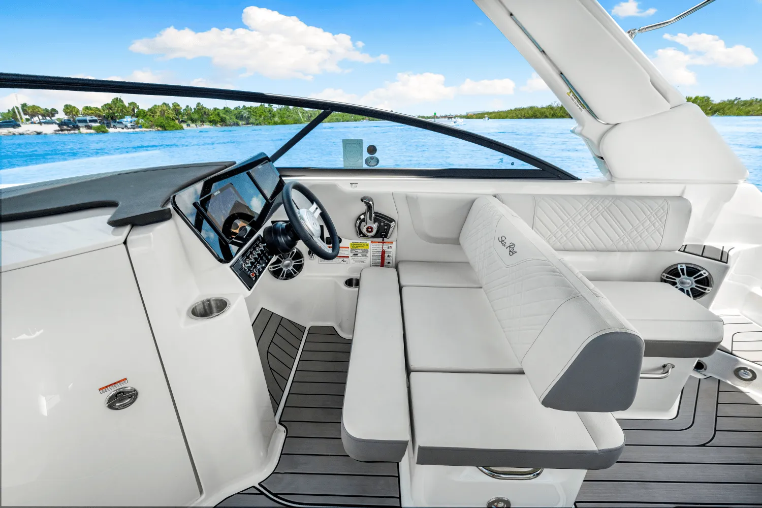 2025 Sea Ray SDX 250 Outboard Image Thumbnail #36