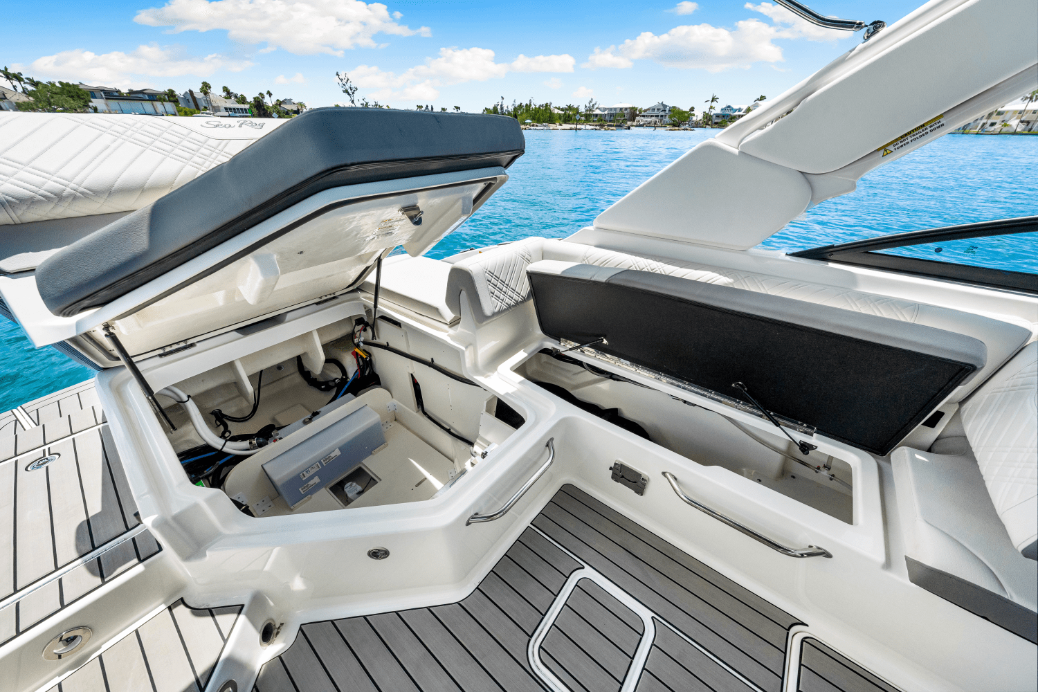 2025 Sea Ray SDX 250 Outboard Image Thumbnail #47