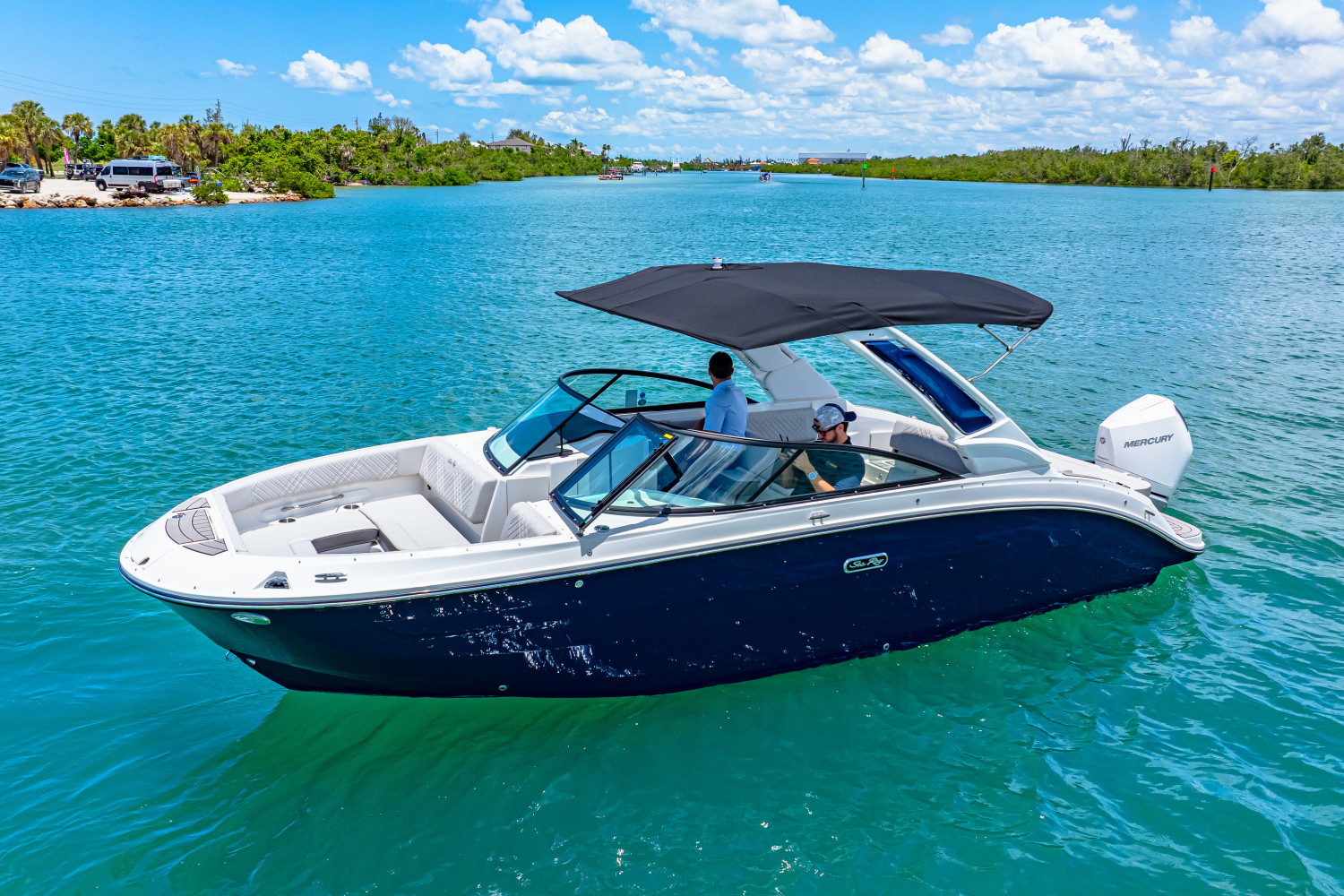 2025 Sea Ray SDX 250 Outboard Image Thumbnail #1