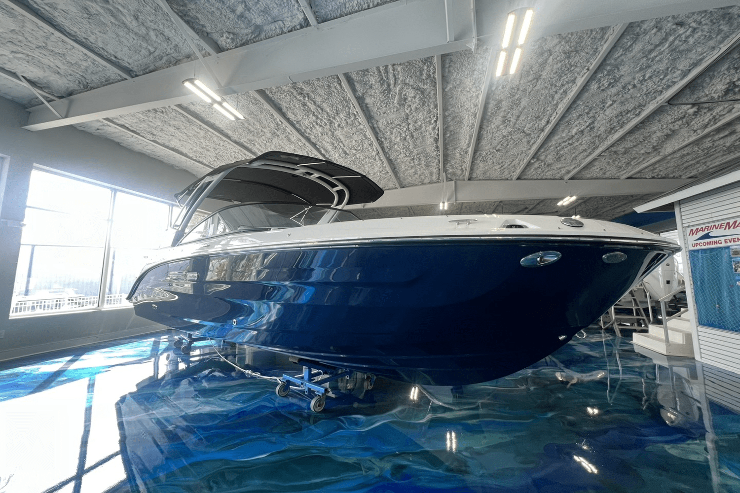 2025 Sea Ray SDX 250 Outboard Image Thumbnail #2