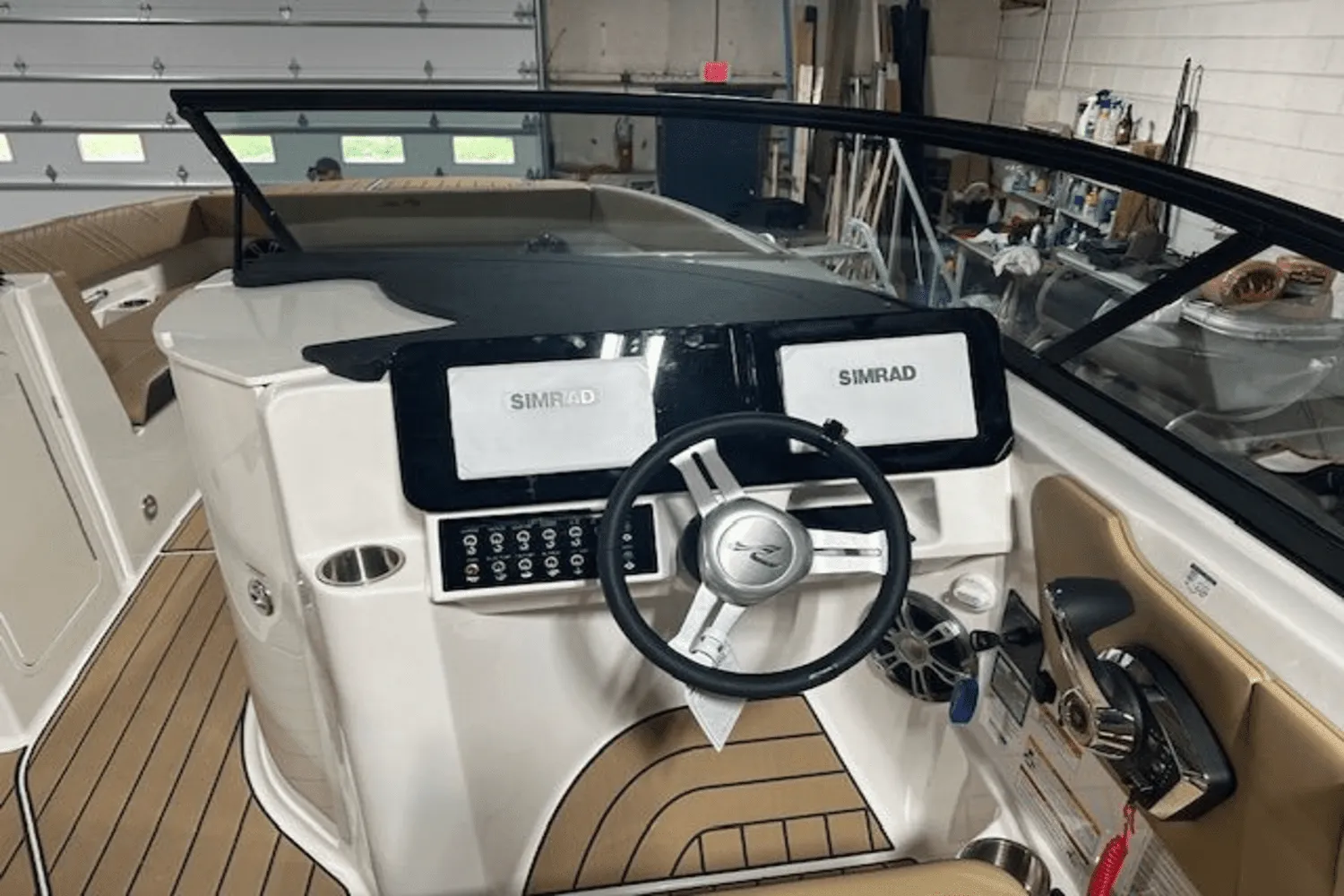 2025 Sea Ray SDX 270 Image Thumbnail #4