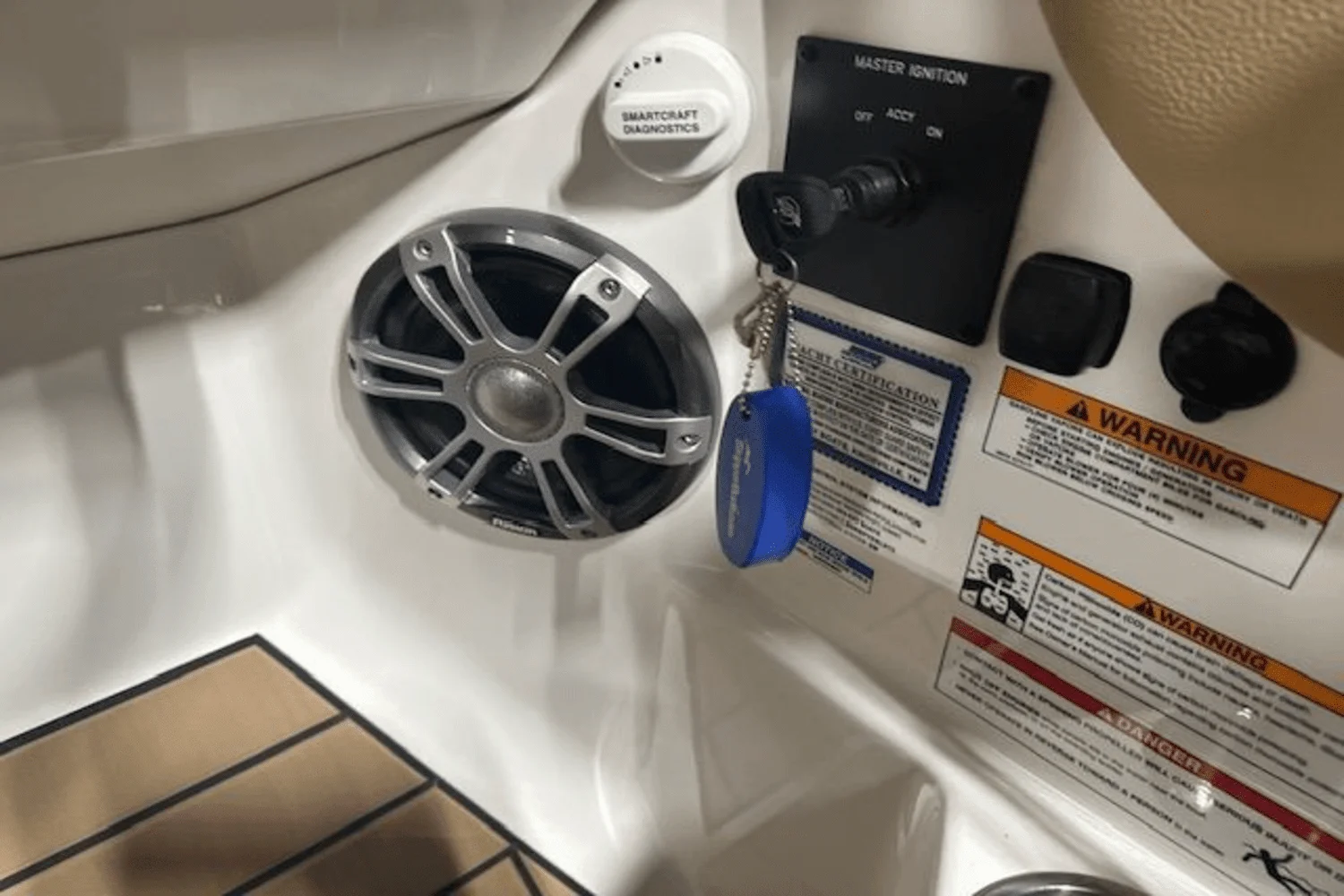 2025 Sea Ray SDX 270 Image Thumbnail #14