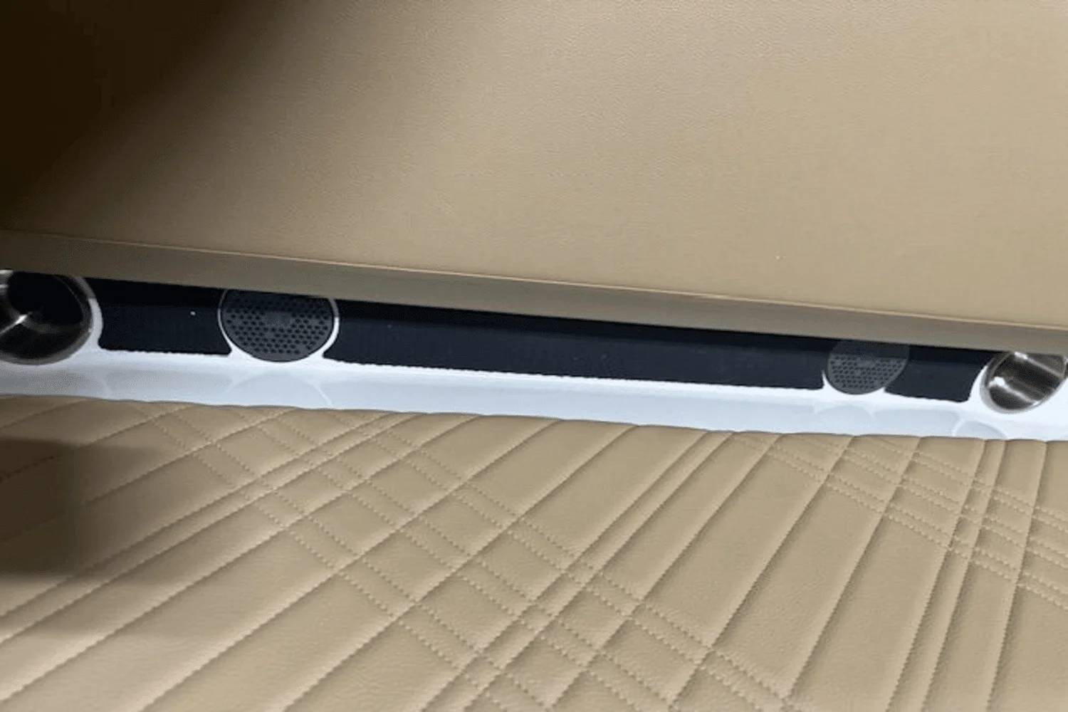 2025 Sea Ray SDX 270 Image Thumbnail #12