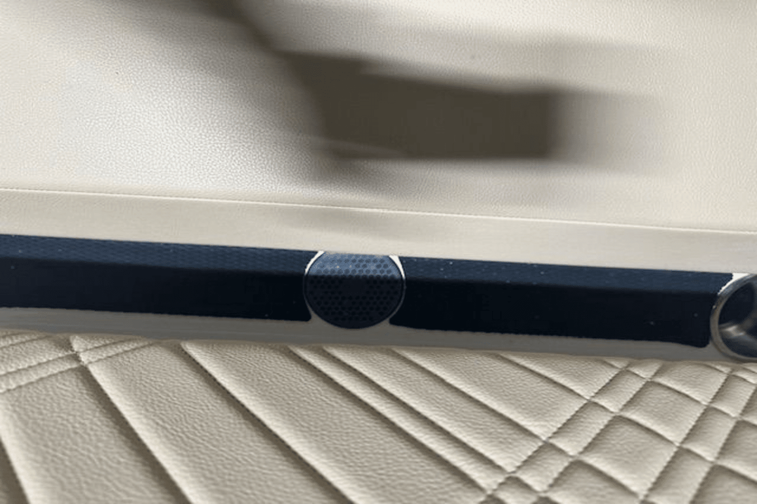 2025 Sea Ray SDX 270 Image Thumbnail #11