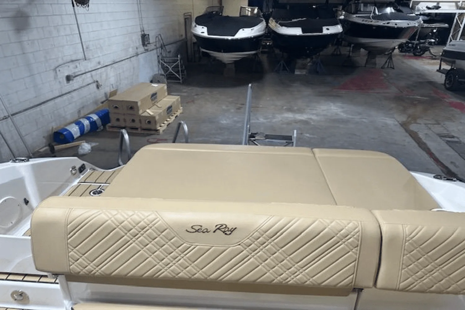 2025 Sea Ray SDX 270 Image Thumbnail #13