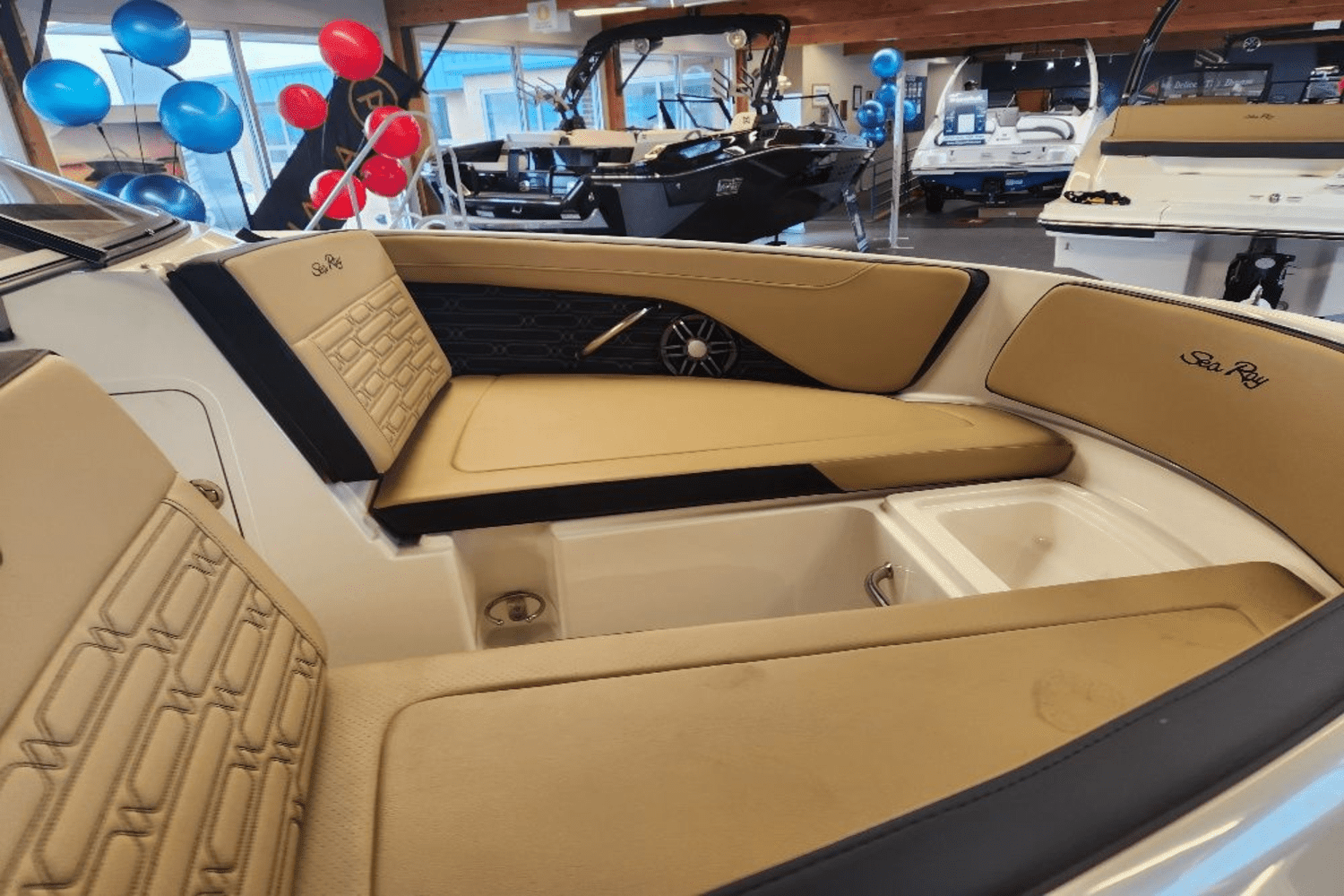 2025 Sea Ray
                                                             SPX 190 Outboard Image Thumbnail #3