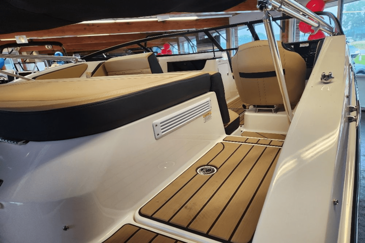 2025 Sea Ray
                                                             SPX 190 Outboard Image Thumbnail #7