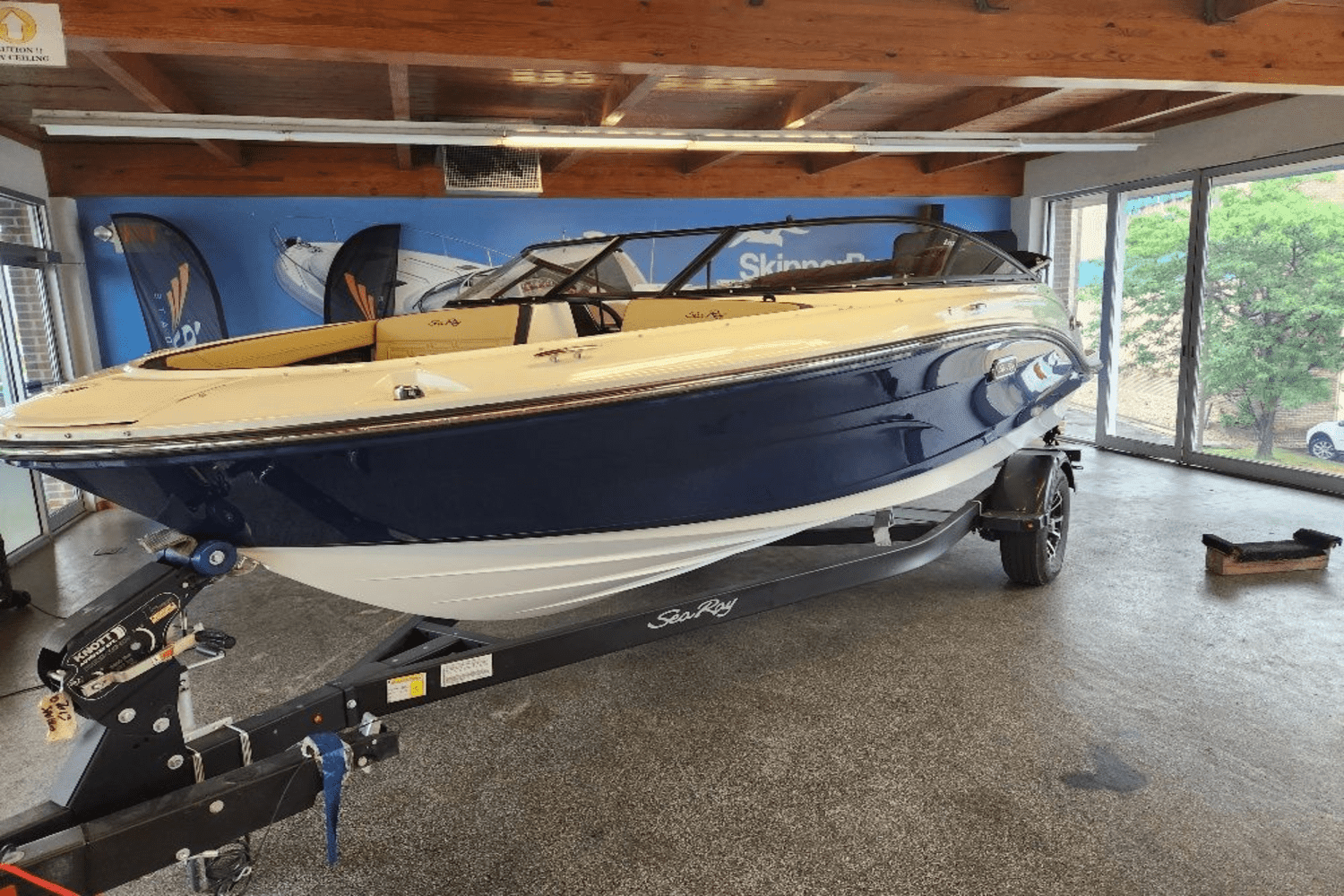 2025 Sea Ray
                                                             SPX 190 Outboard Image Thumbnail #0