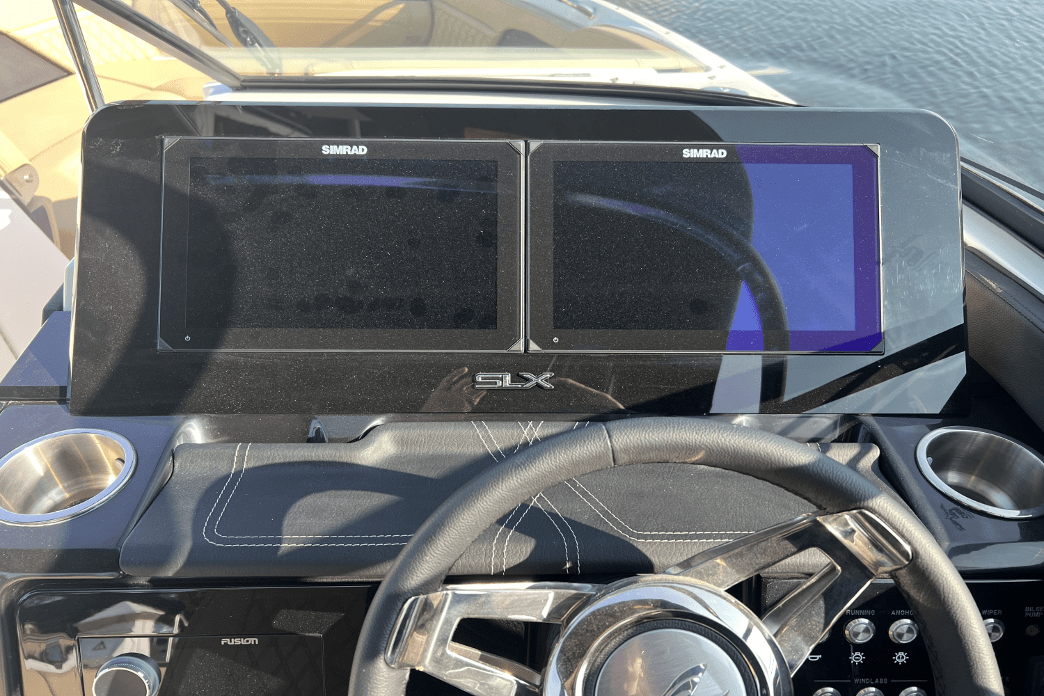 2025 Sea Ray
                                                             SLX 280 Image Thumbnail #8