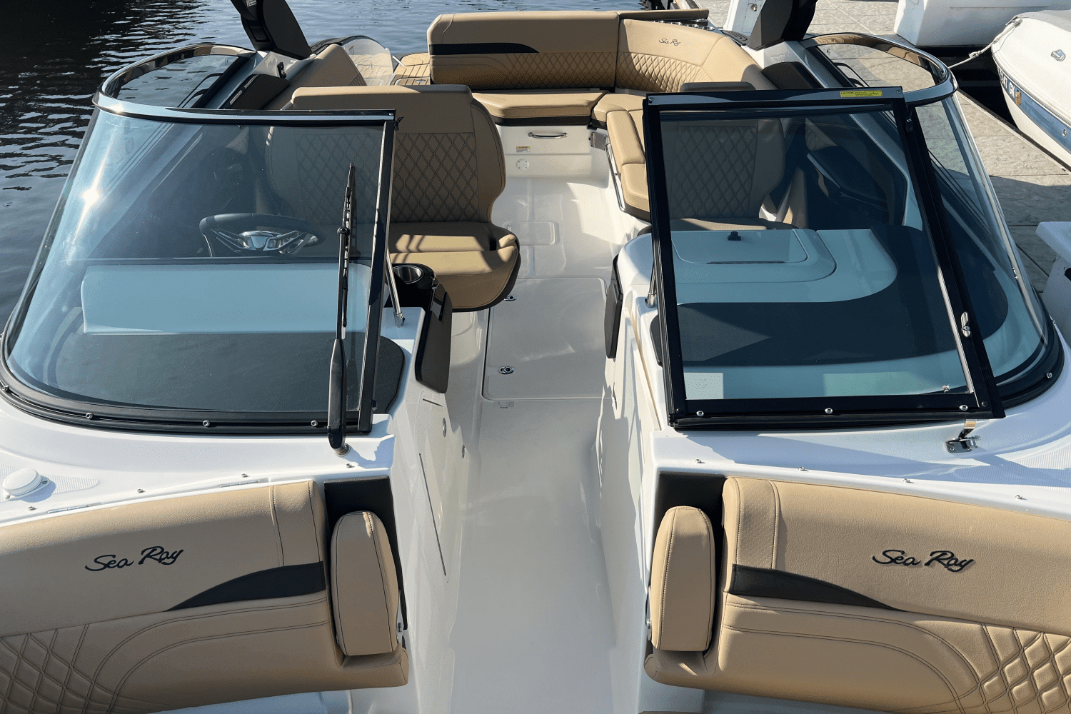 2025 Sea Ray
                                                             SLX 280 Image Thumbnail #3