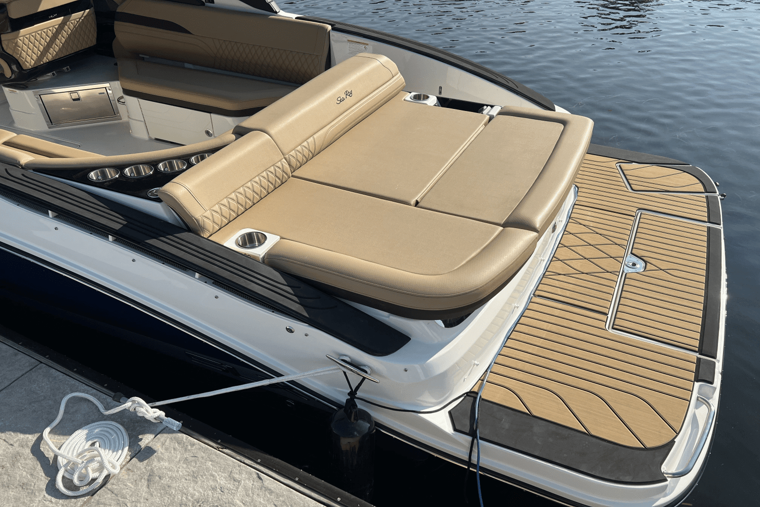 2025 Sea Ray
                                                             SLX 280 Image Thumbnail #10