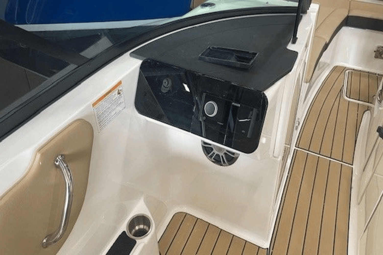 2025 Sea Ray
                                                             SDX 270 Image Thumbnail #14