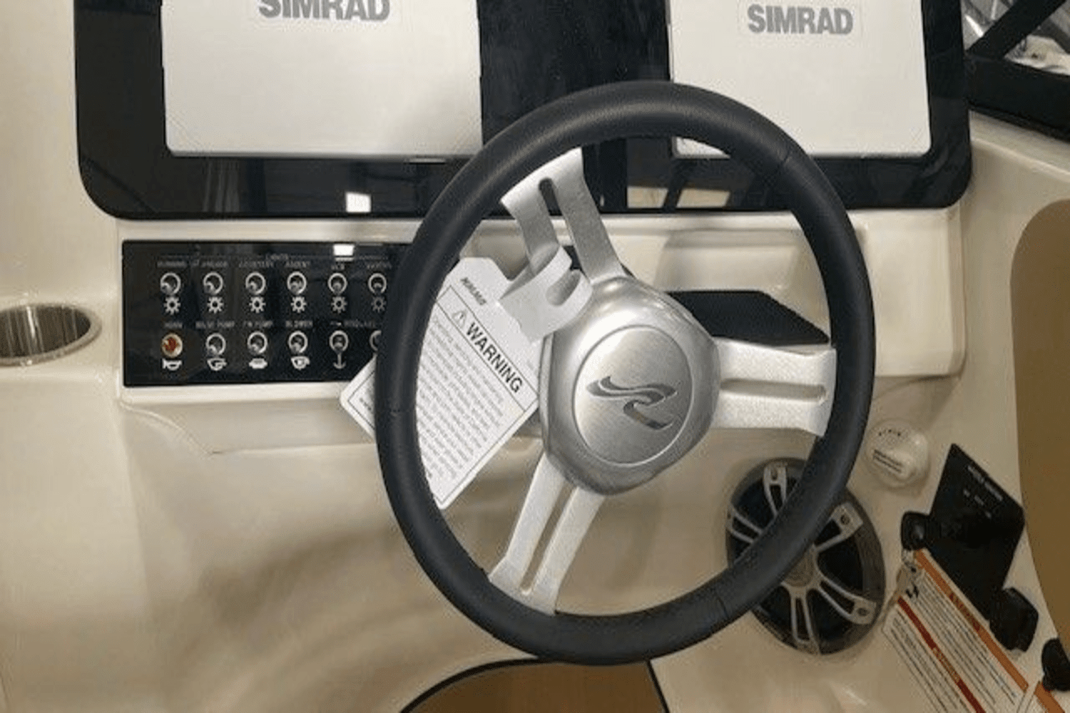 2025 Sea Ray
                                                             SDX 270 Image Thumbnail #9