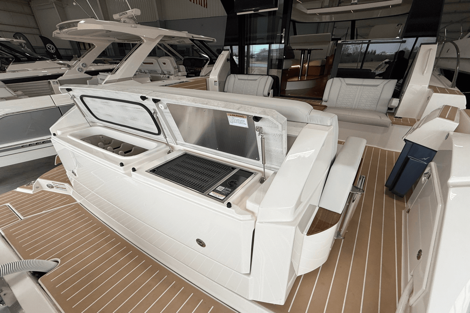 2025 Tiara Yachts 48 LE Image Thumbnail #15