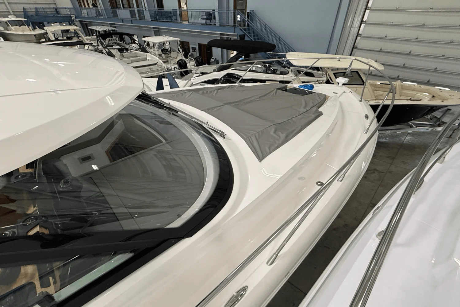 2025 Tiara Yachts 48 LE Image Thumbnail #3
