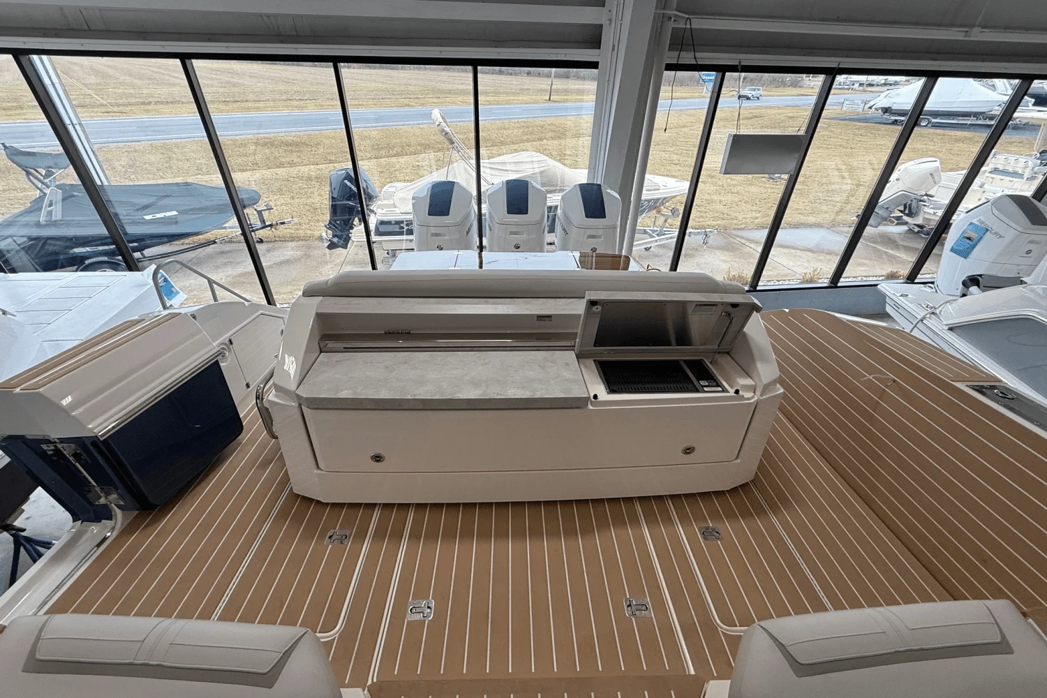 2025 Tiara Yachts 48 LE Image Thumbnail #16