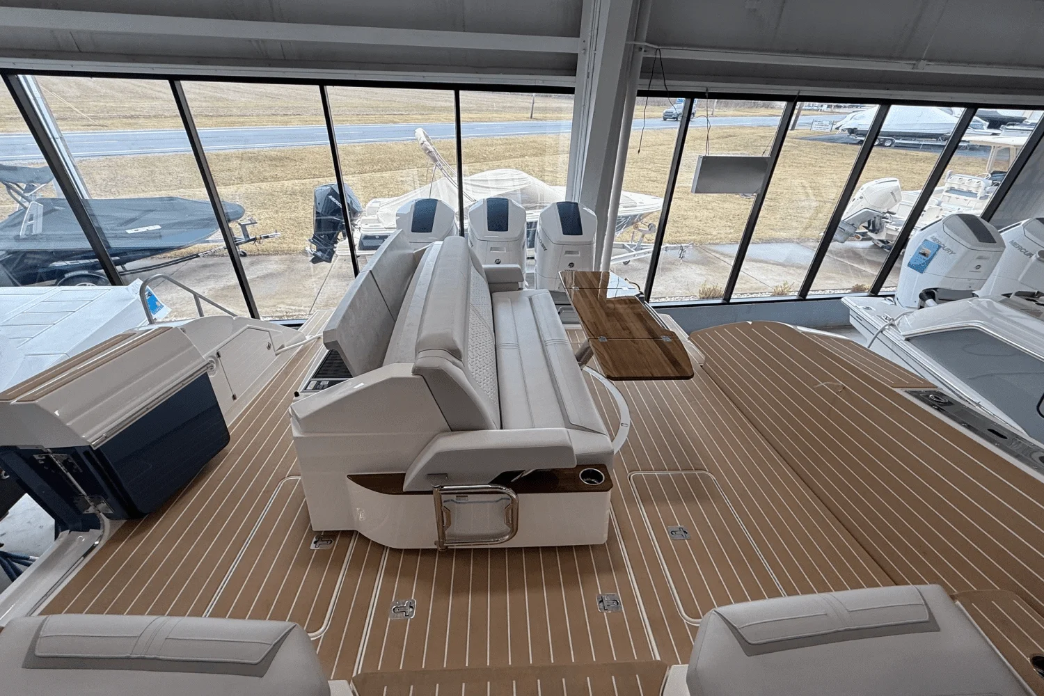 2025 Tiara Yachts 48 LE Image Thumbnail #13