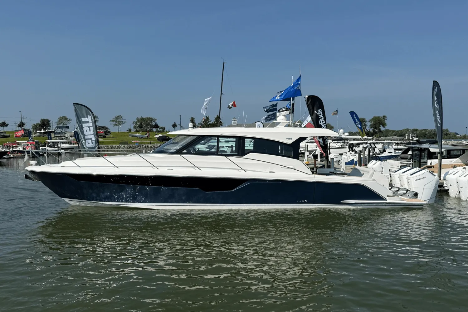 2025 Tiara Yachts 48 LE Image Thumbnail #1