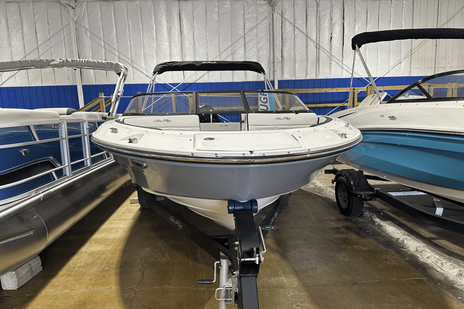 2025 Sea Ray
                                                             SPX 190 Outboard Image Thumbnail #1