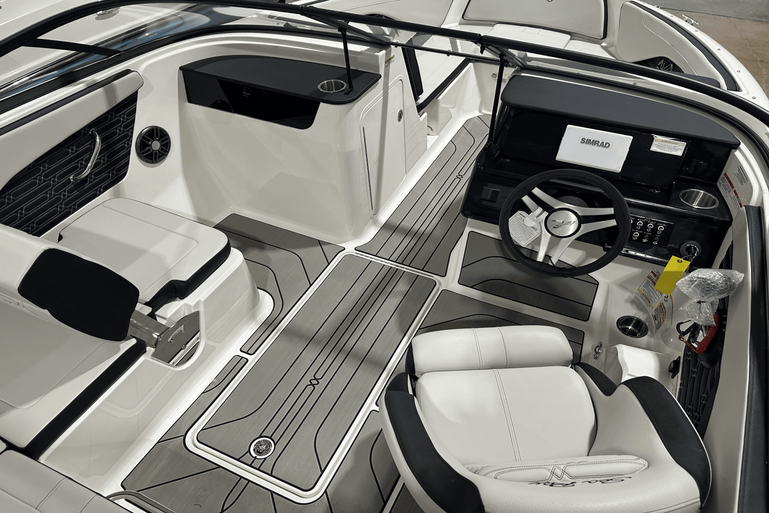 2025 Sea Ray
                                                             SPX 190 Outboard Image Thumbnail #6