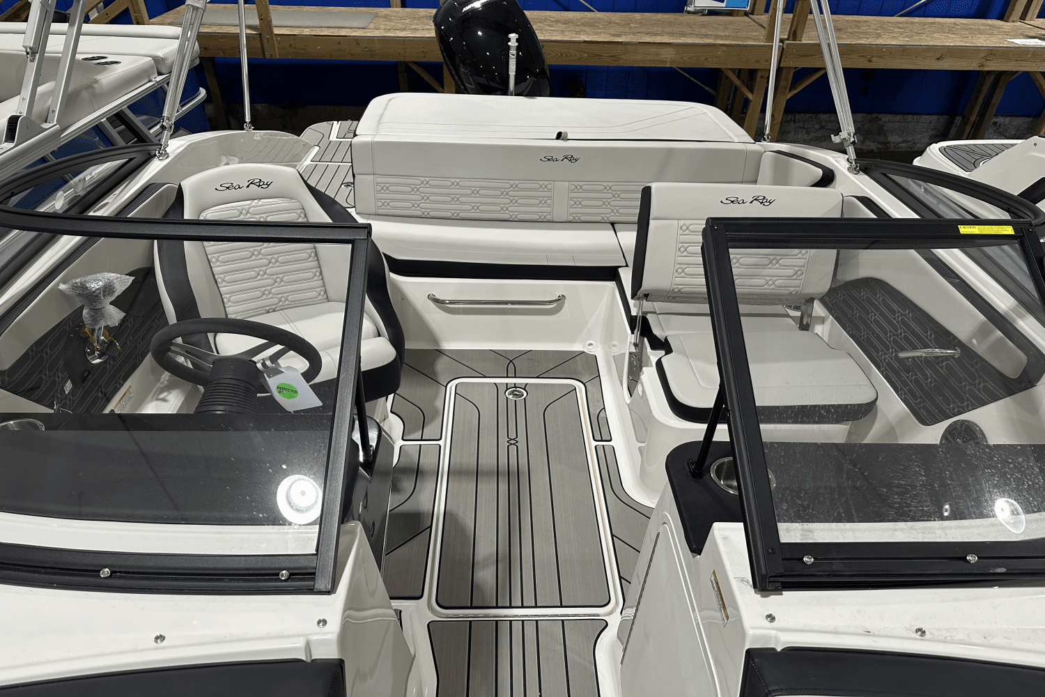 2025 Sea Ray
                                                             SPX 190 Outboard Image Thumbnail #10