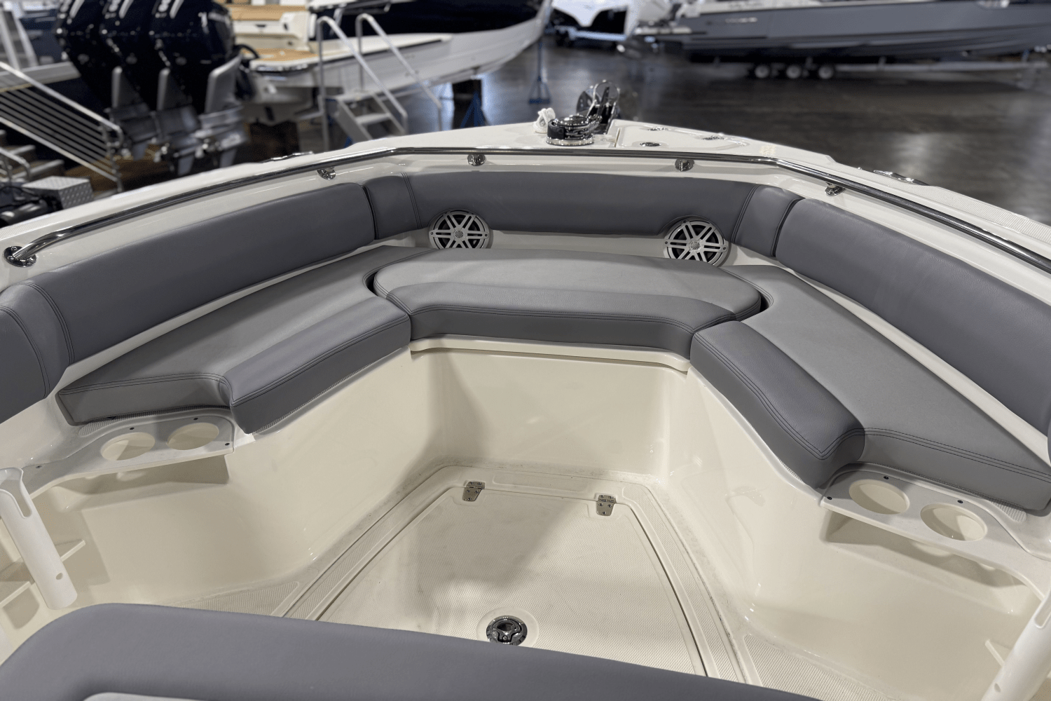 2025 Boston Whaler 230 Outrage Image Thumbnail #12