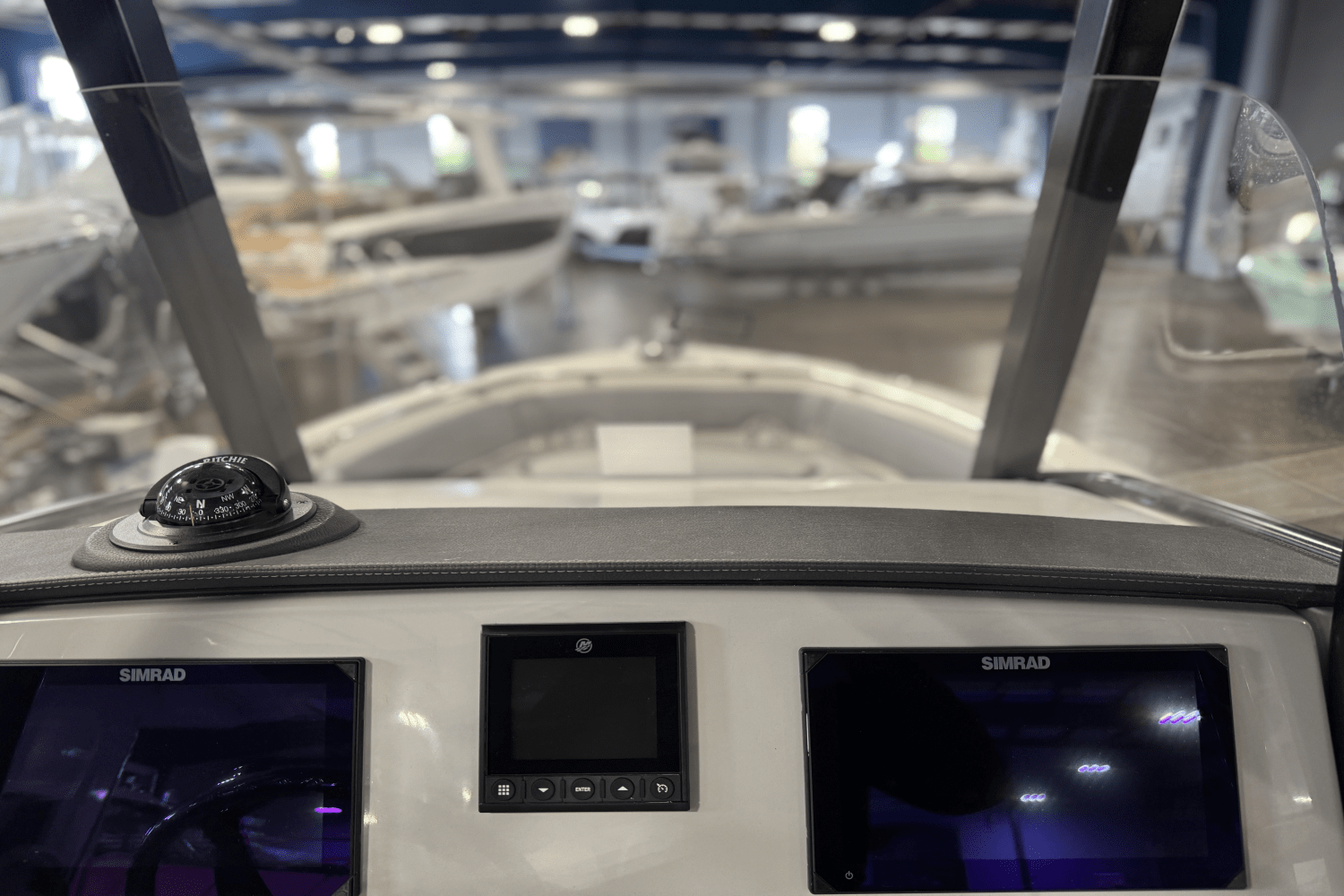 2025 Boston Whaler 230 Outrage Image Thumbnail #10
