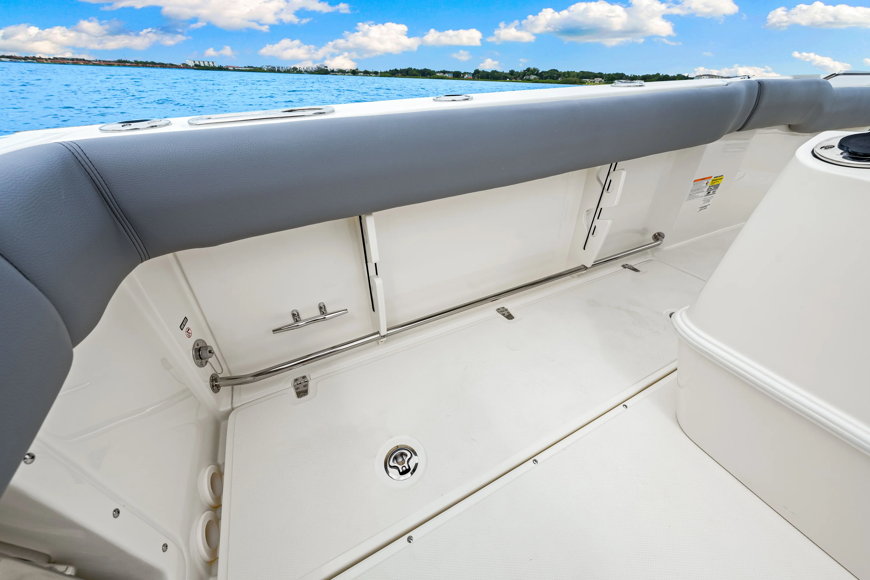 2025 Boston Whaler 230 Outrage Image Thumbnail #45